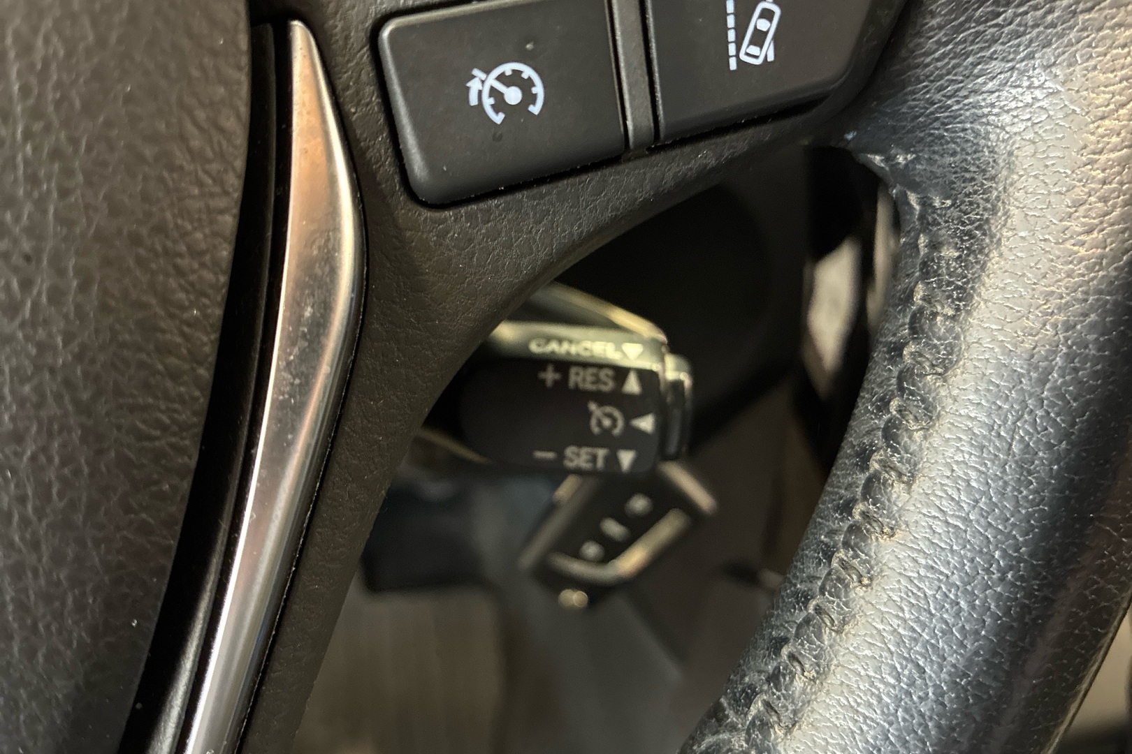 TOYOTA Corolla 2018