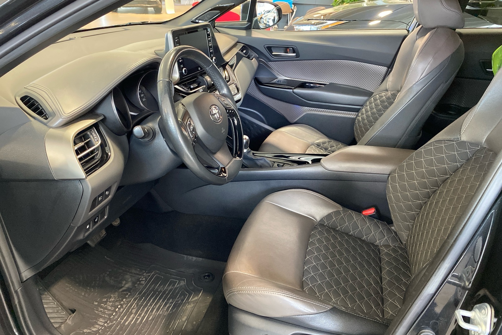 TOYOTA C-HR 2020