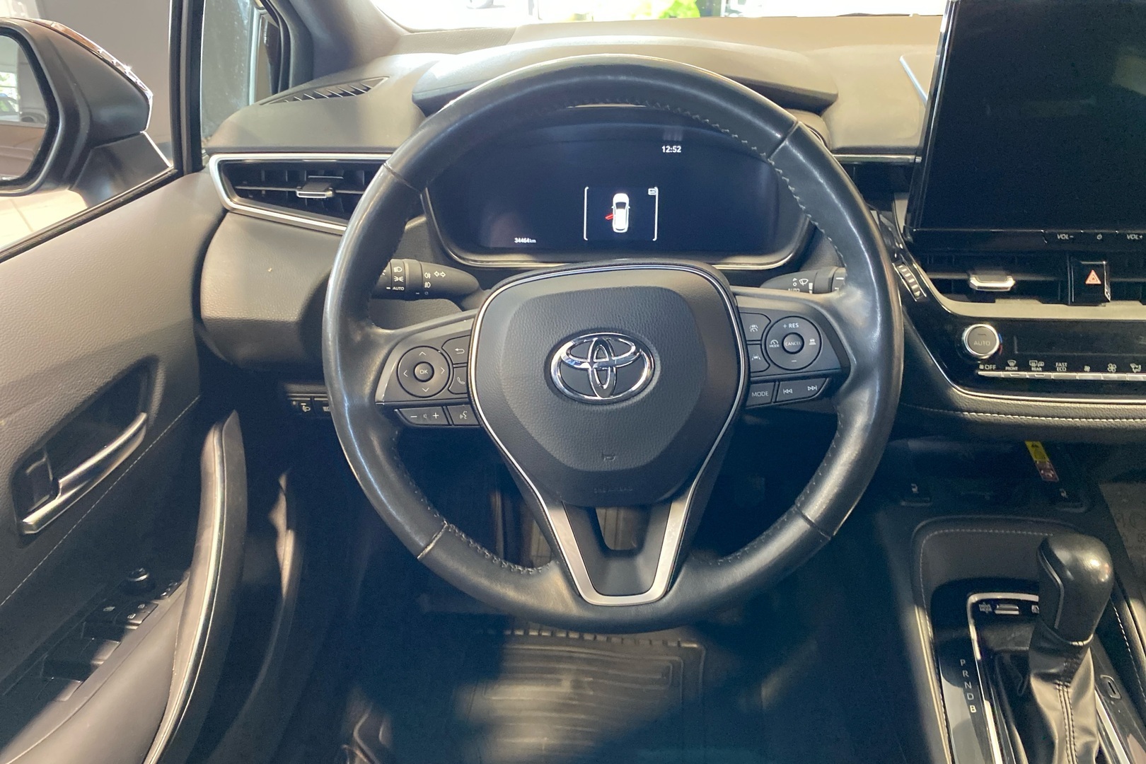 TOYOTA COROLLA 2023