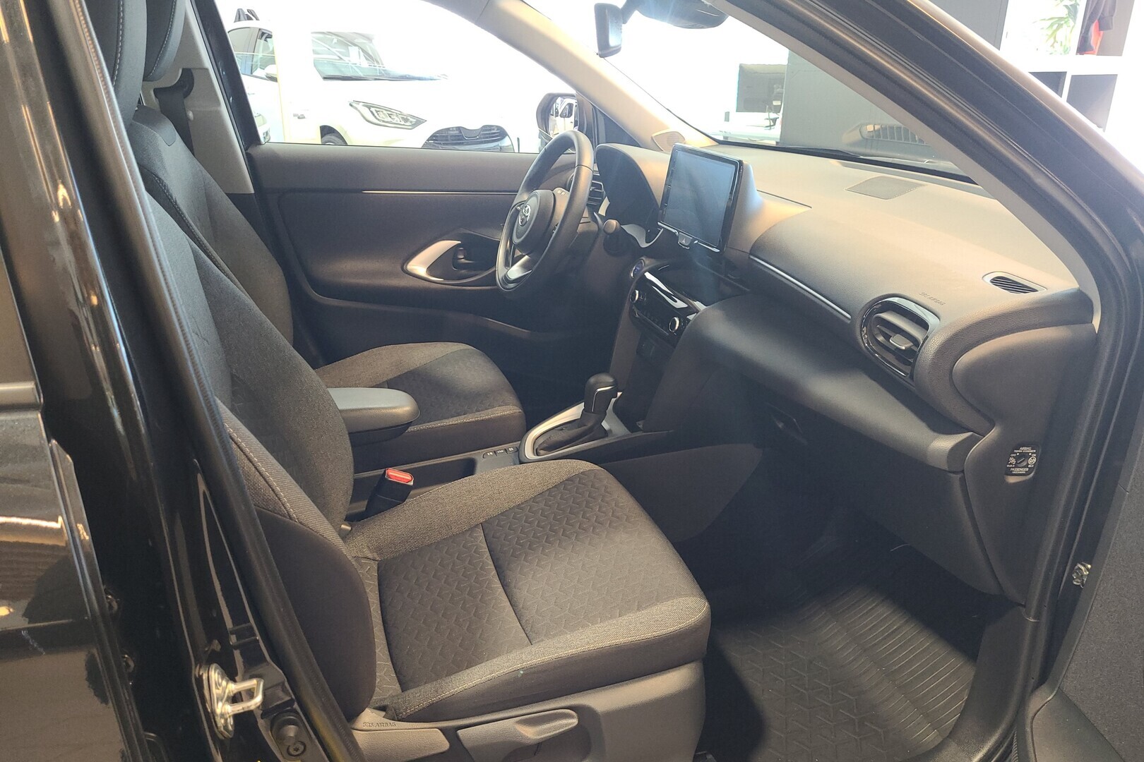 TOYOTA Yaris Cross 2023