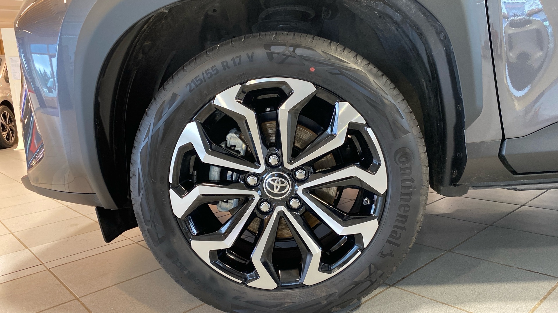 TOYOTA Yaris Cross 2025