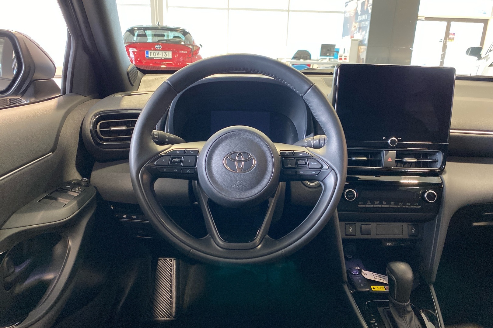 TOYOTA Yaris Cross 2025