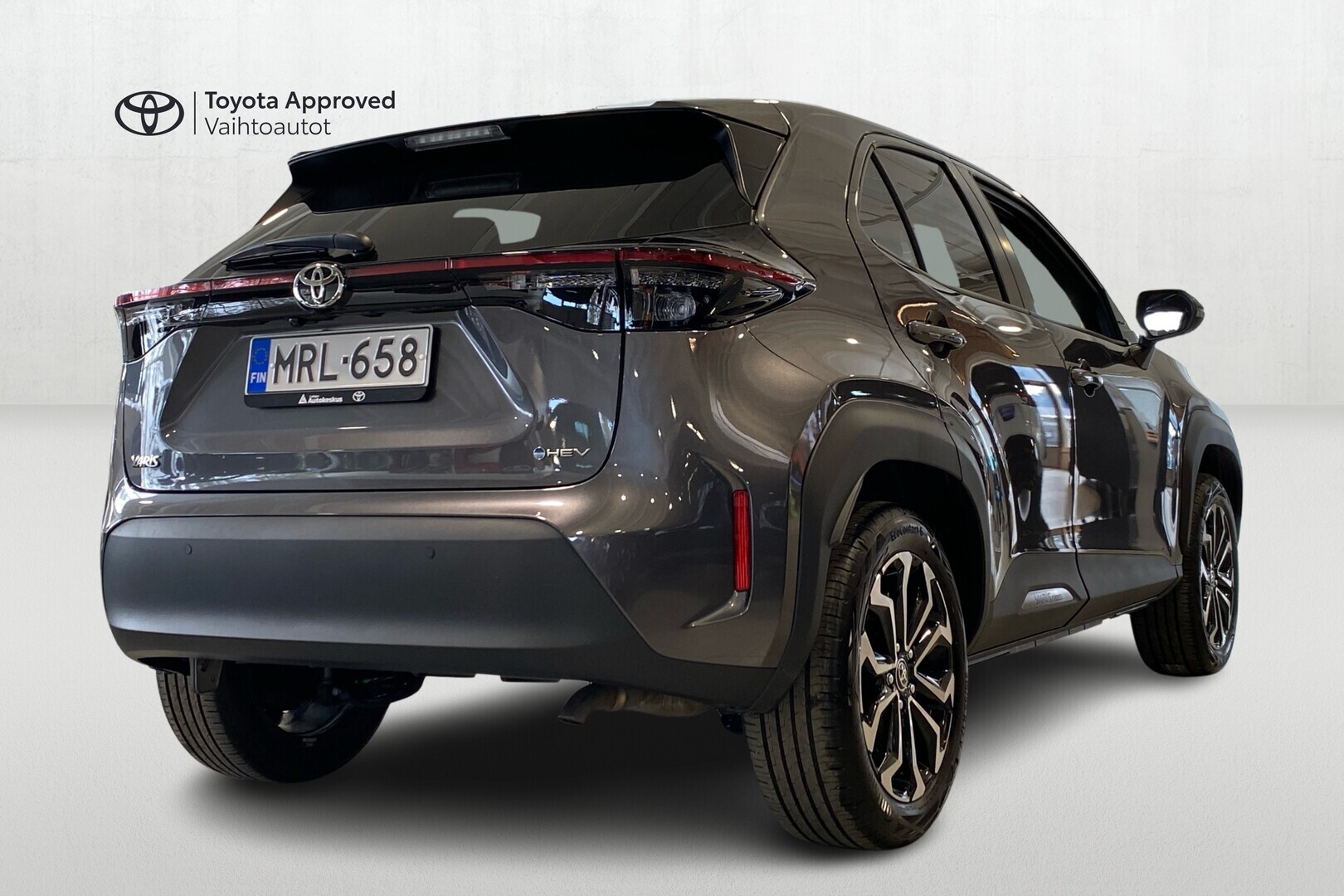 TOYOTA Yaris Cross 2025