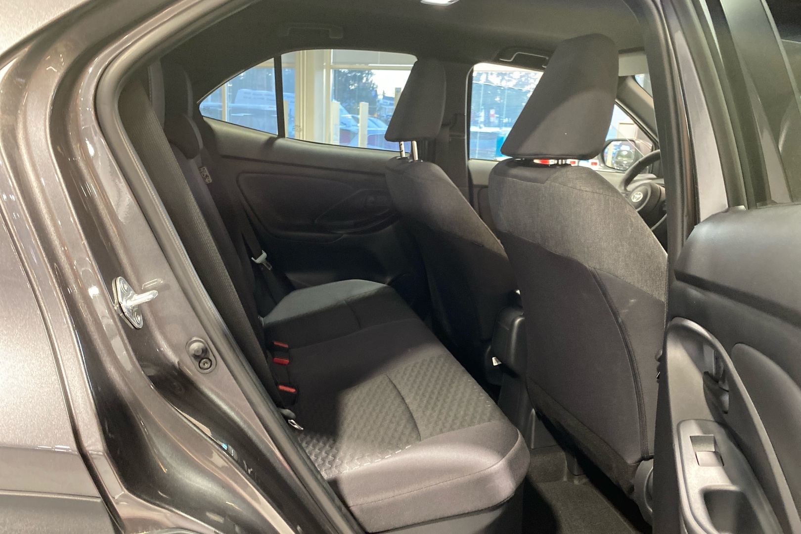 TOYOTA Yaris Cross 2025