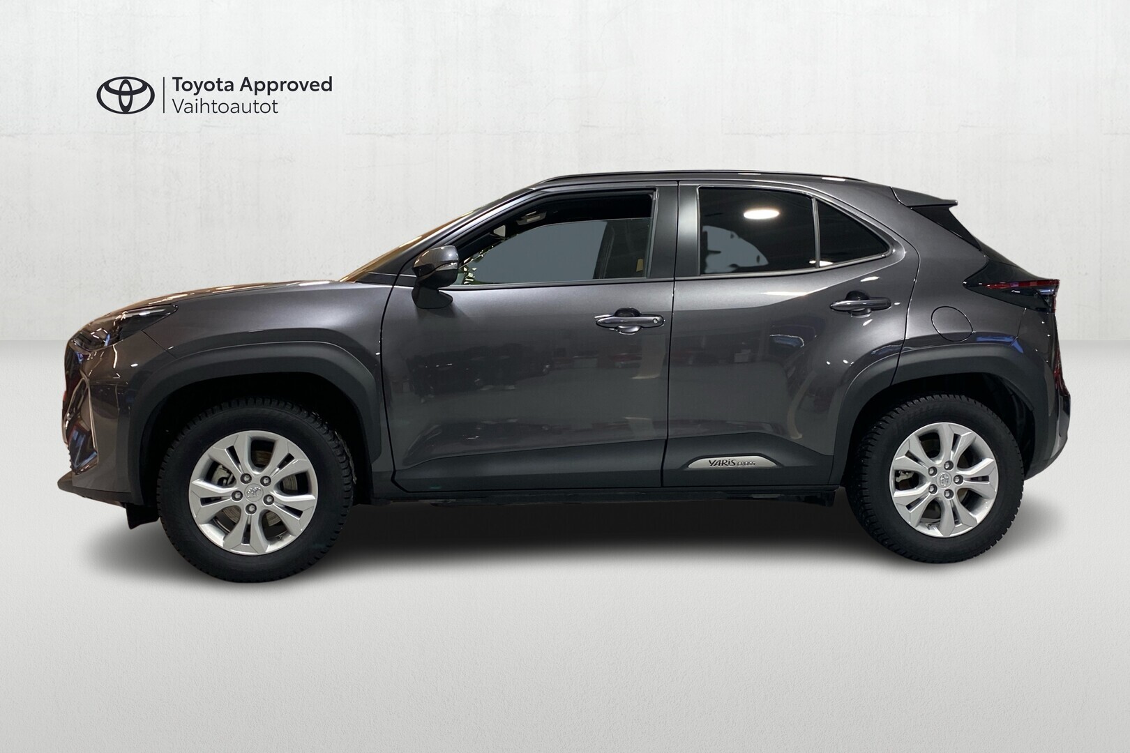 TOYOTA Yaris Cross 2025