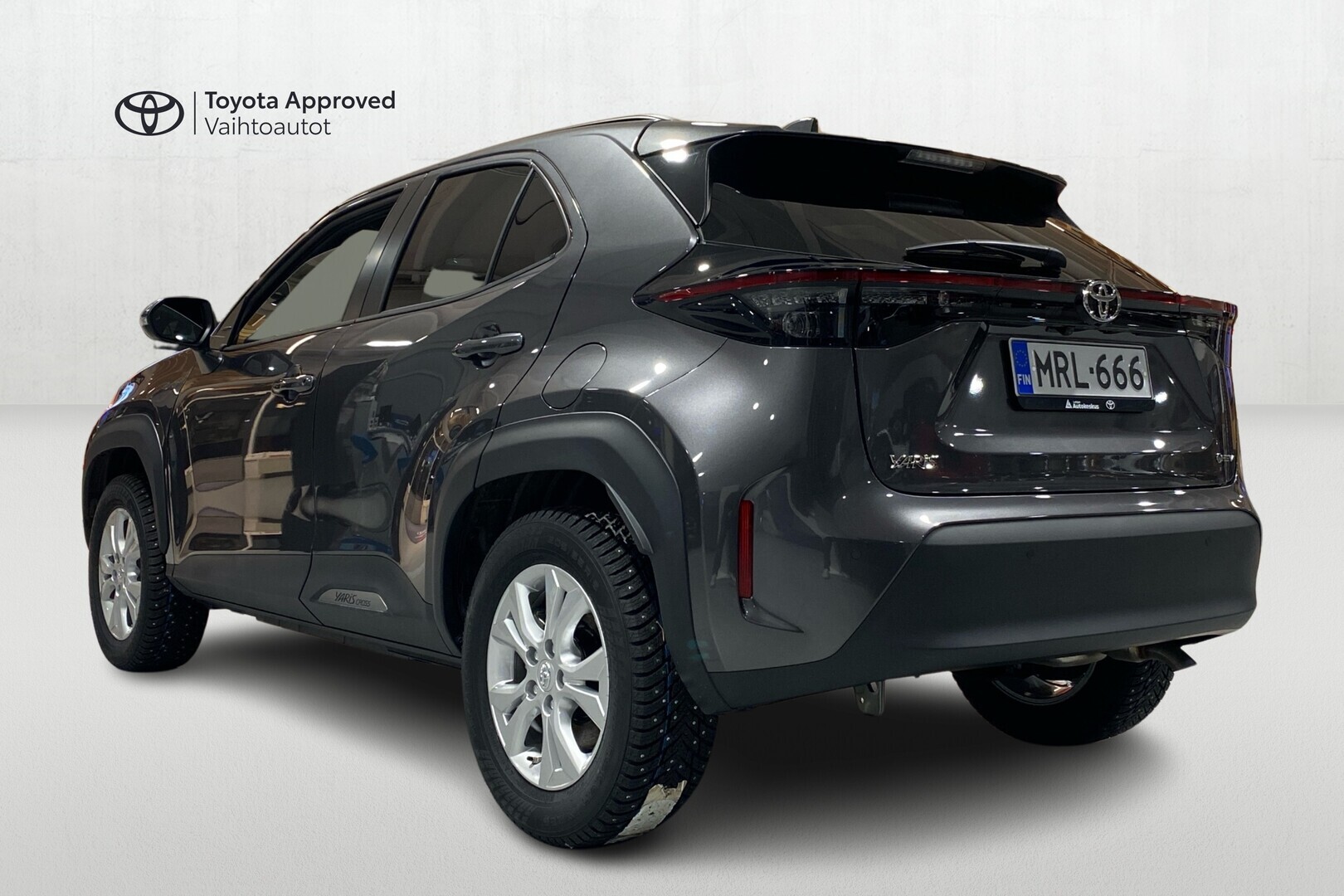 TOYOTA Yaris Cross 2025