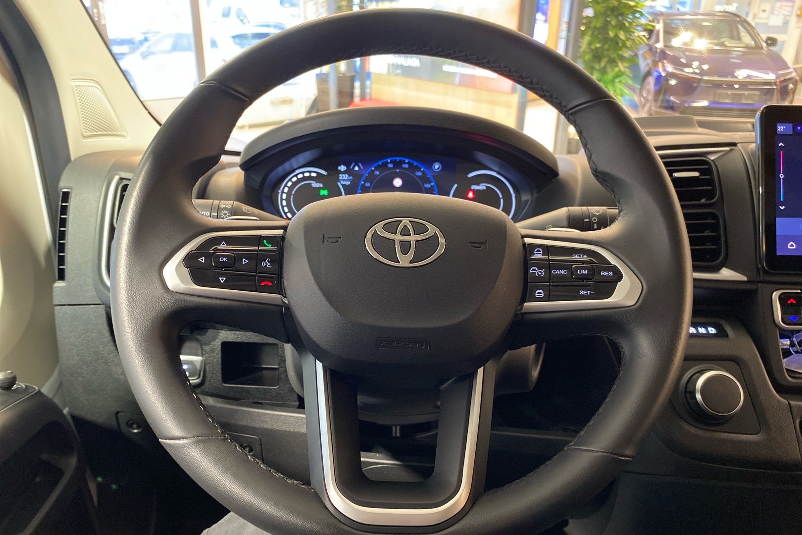 TOYOTA Proace MAX 2025