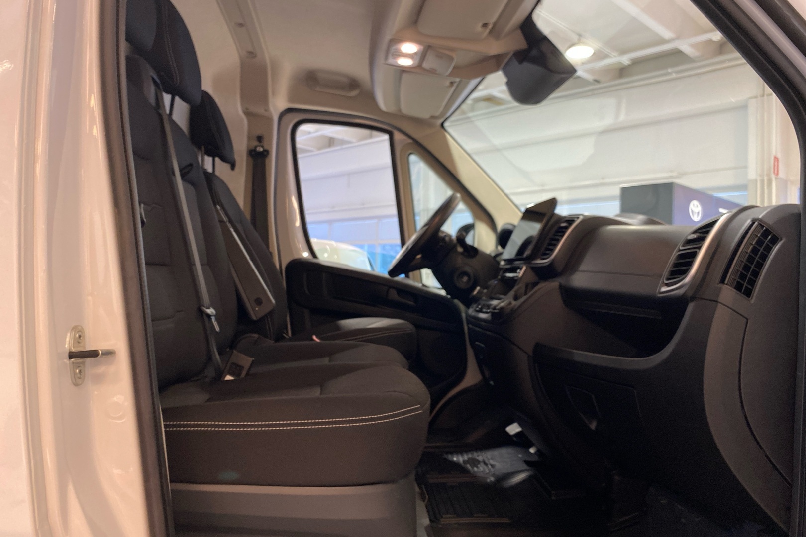 TOYOTA Proace MAX 2025