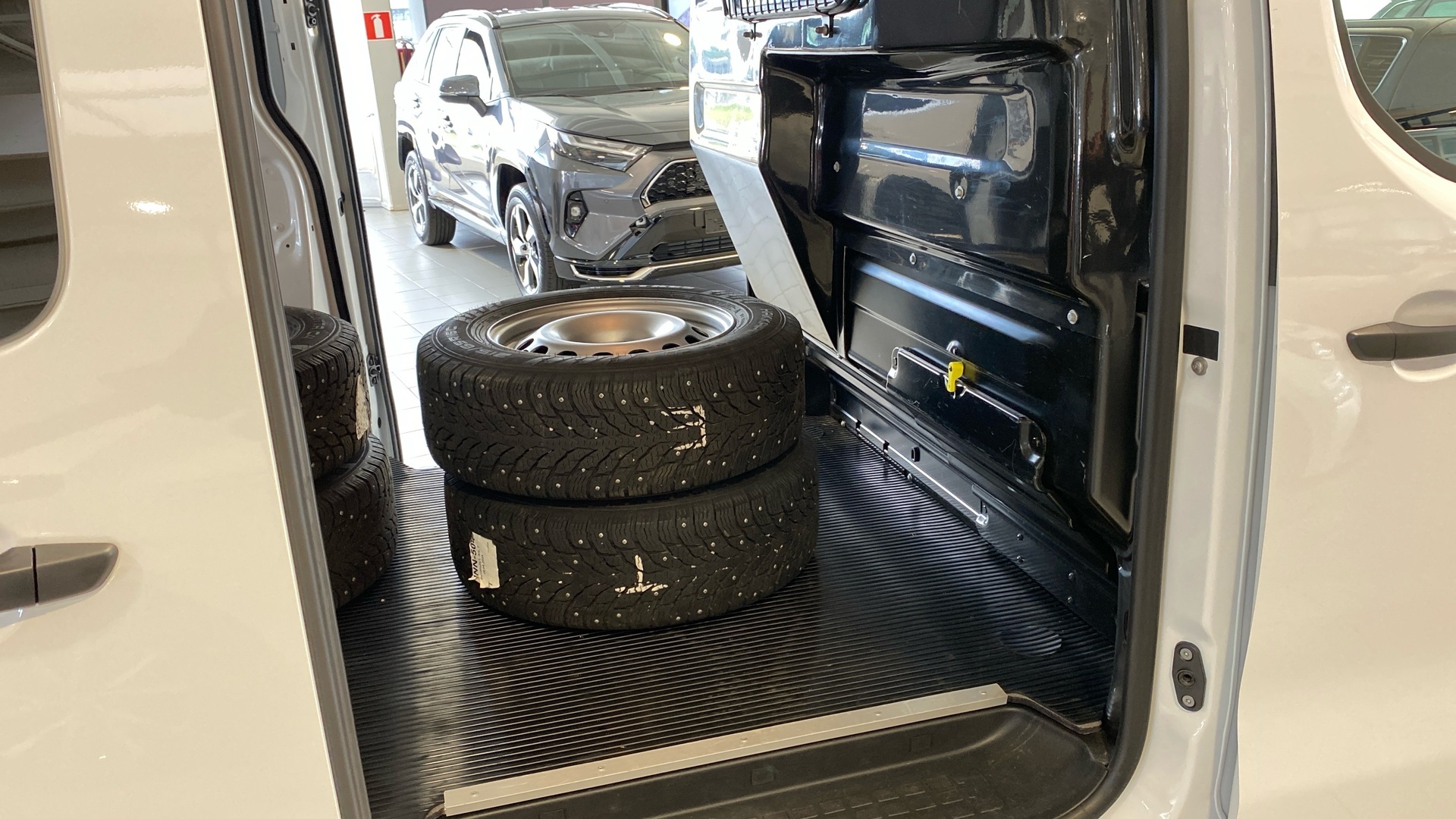 TOYOTA PROACE 2024