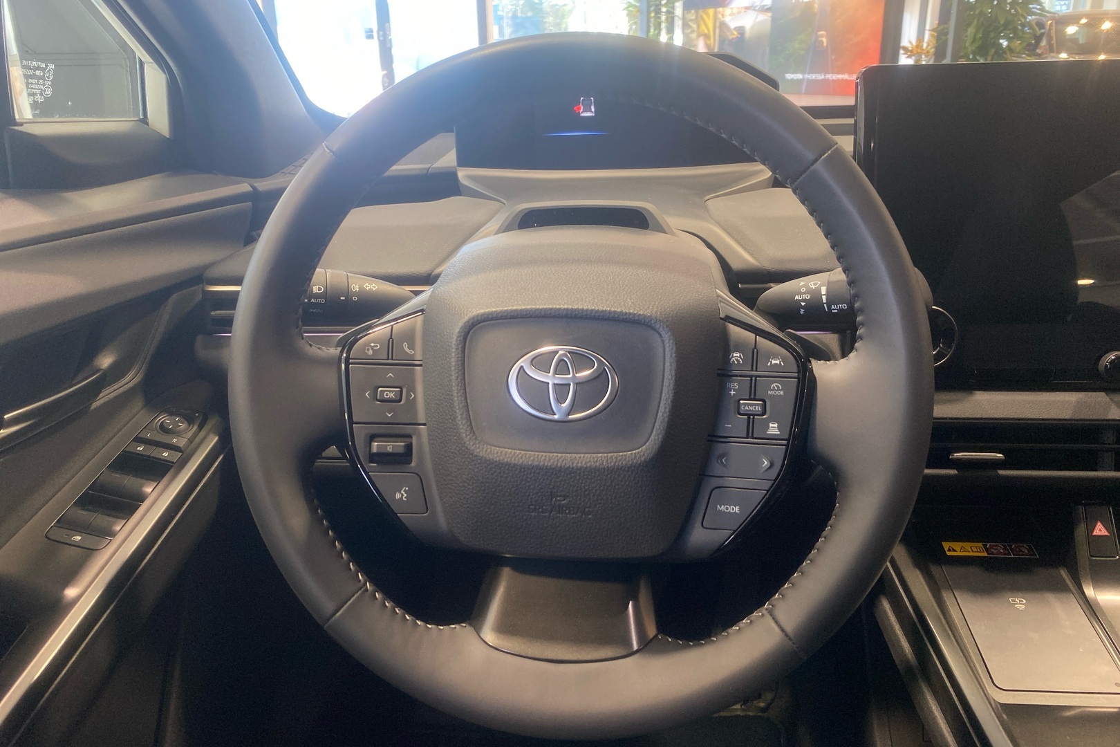 TOYOTA bZ4X 2025