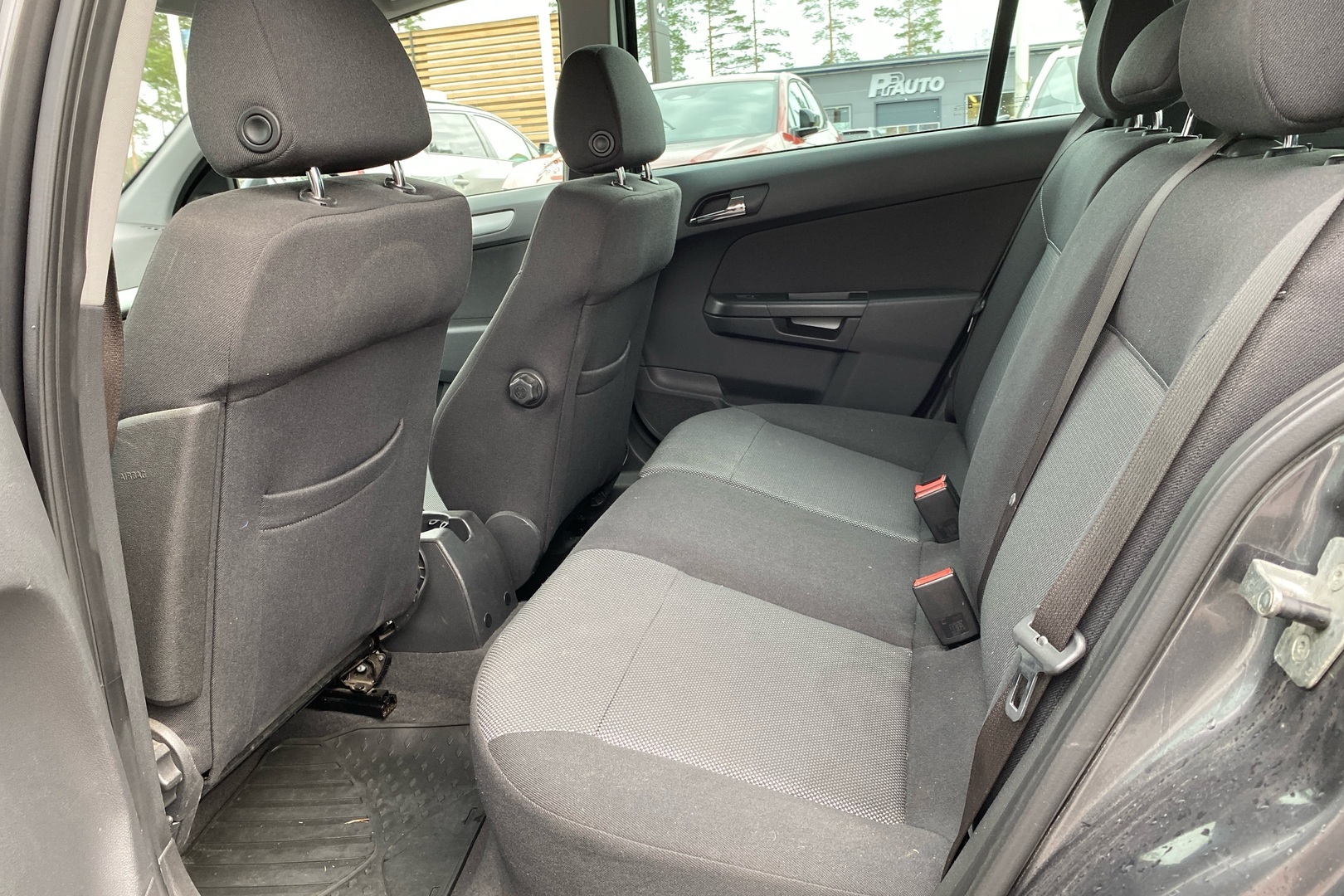 OPEL Astra 2010