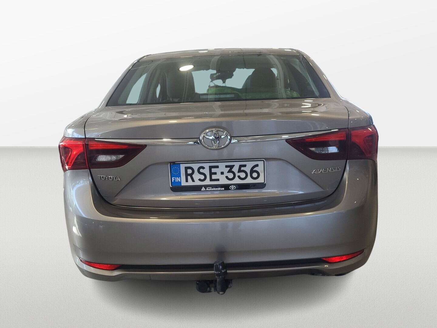 TOYOTA Avensis 2015