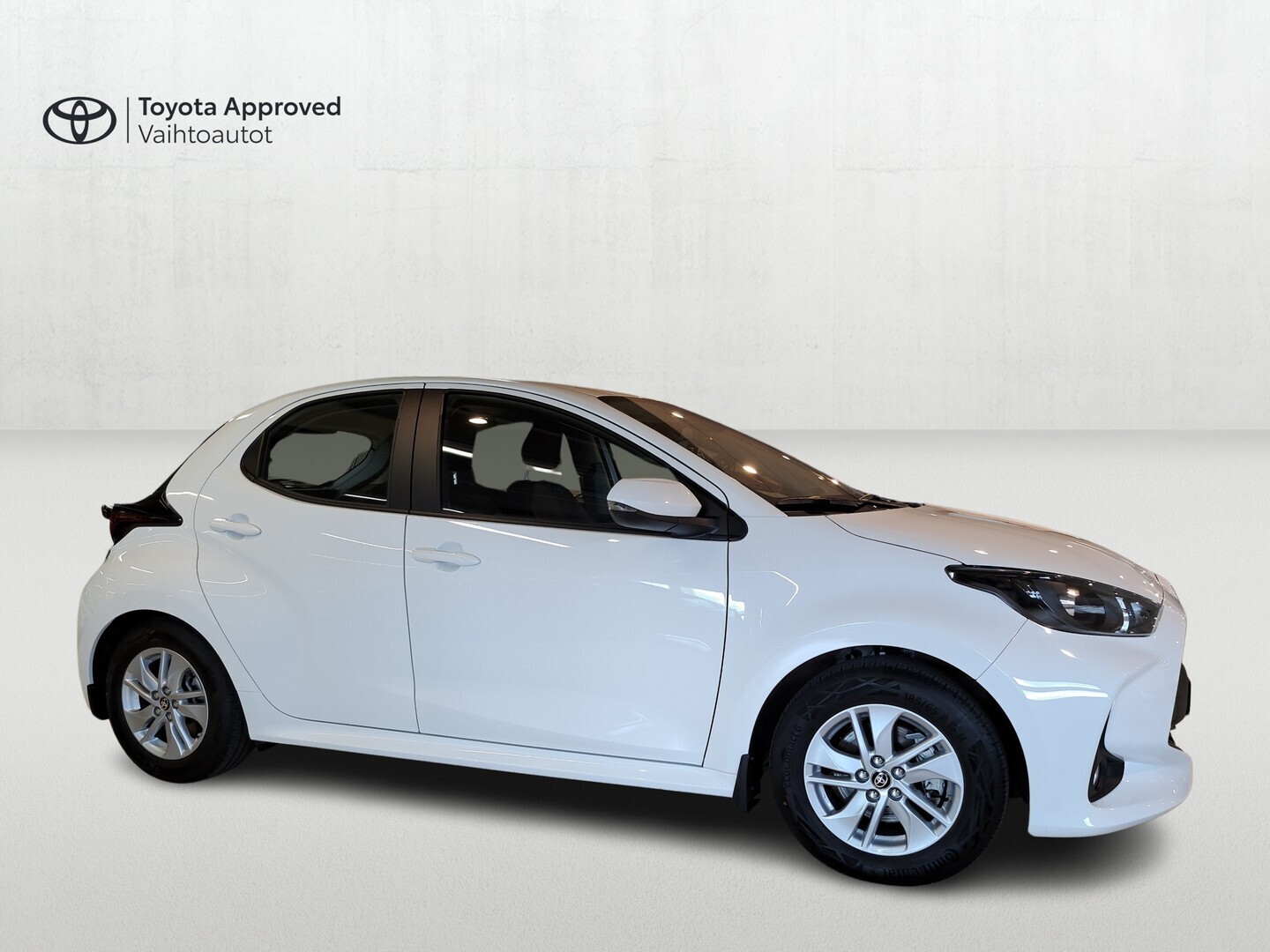 TOYOTA Yaris 2023