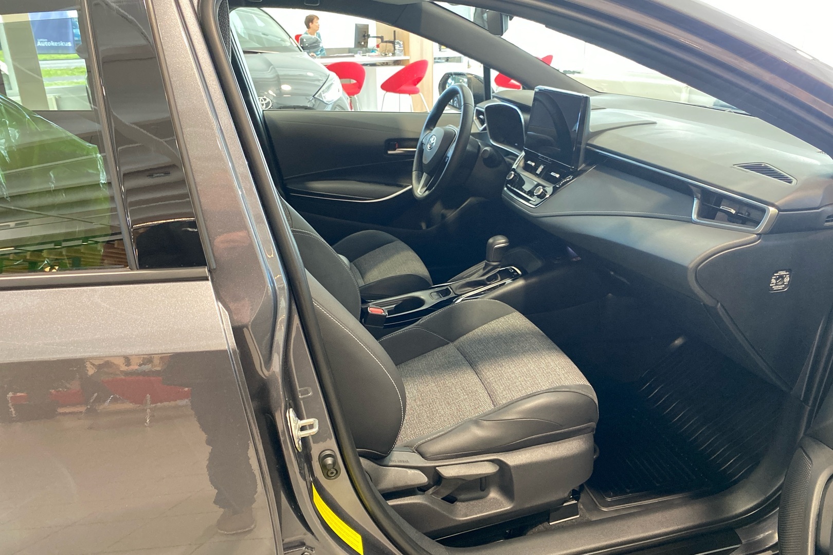TOYOTA COROLLA 2025