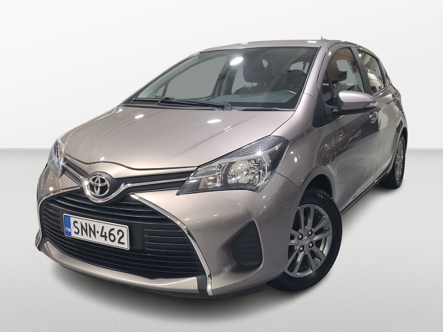 TOYOTA Yaris 2015