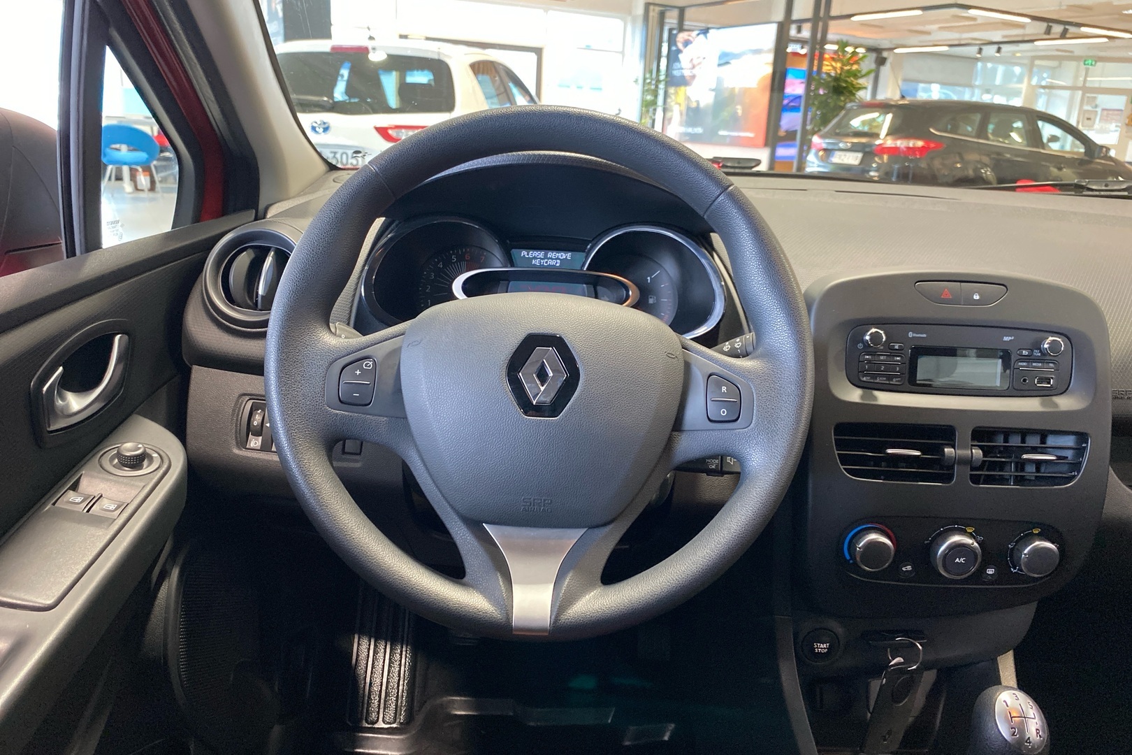 RENAULT Clio 2016