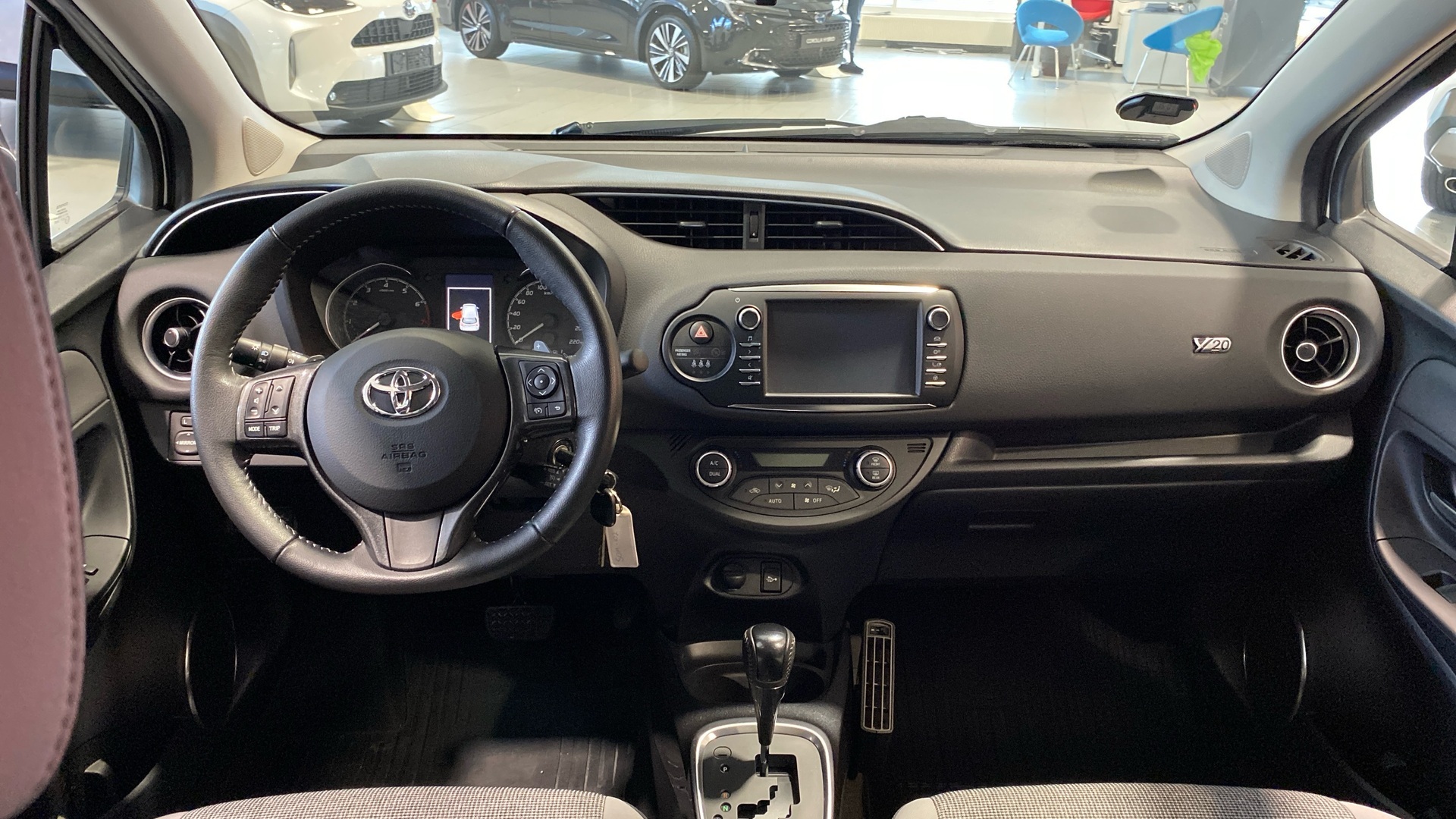 TOYOTA Yaris 2020