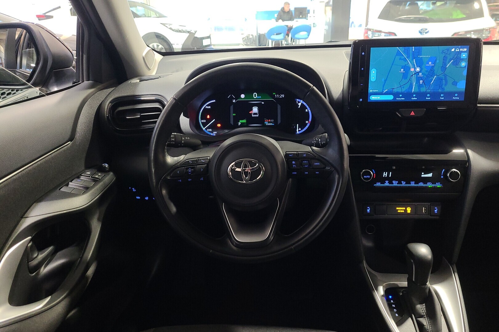TOYOTA Yaris Cross 2023