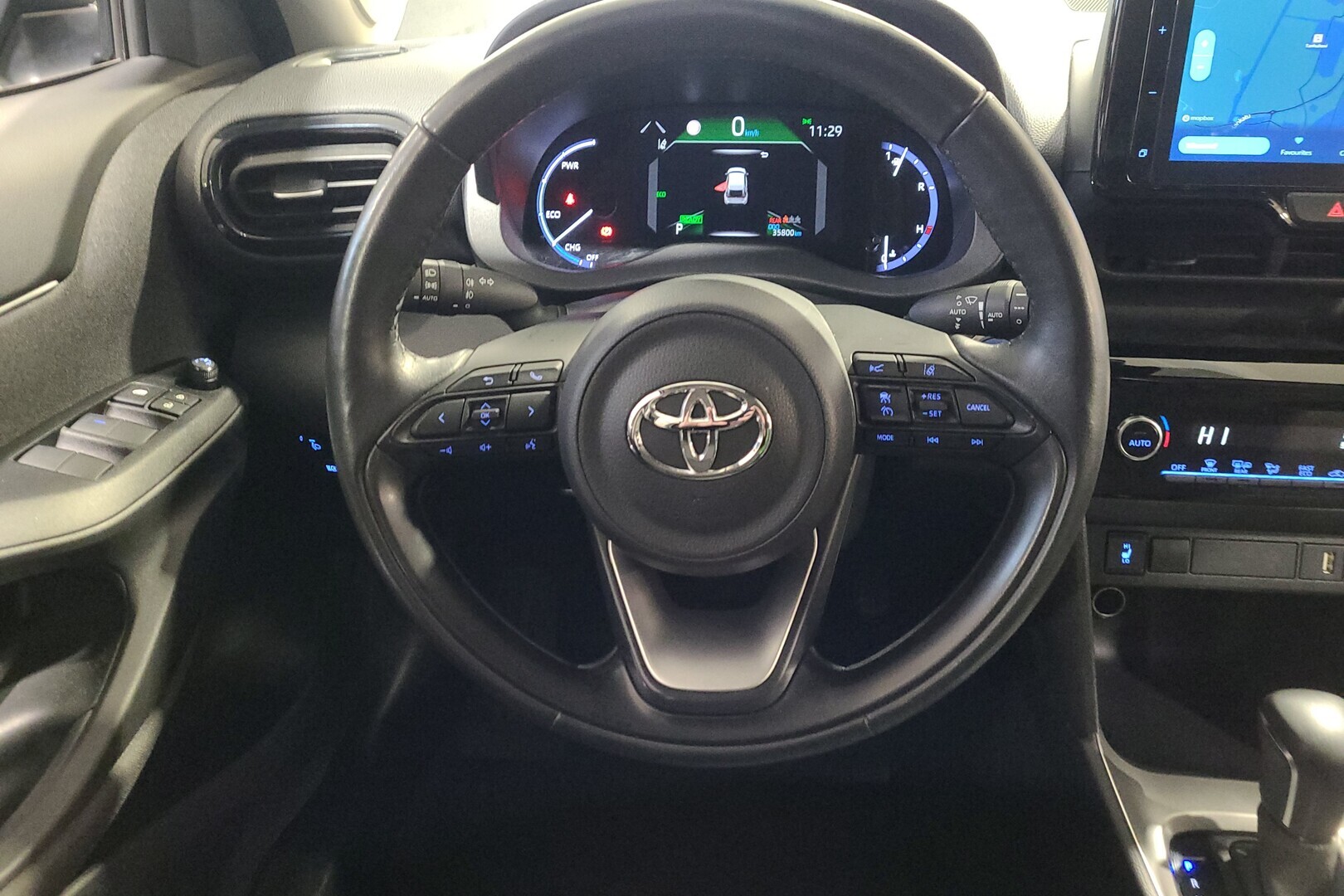 TOYOTA Yaris Cross 2023