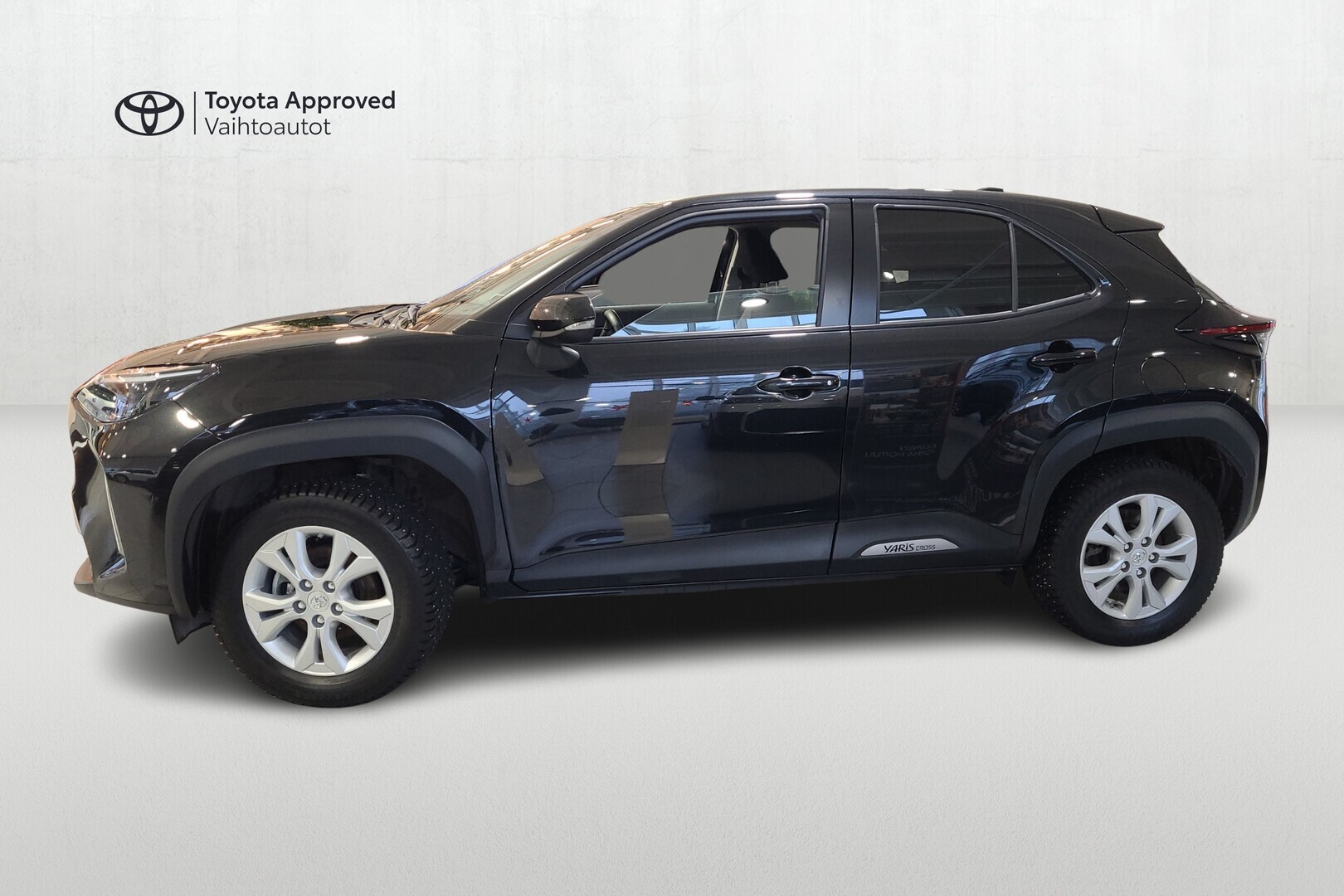 TOYOTA Yaris Cross 2023