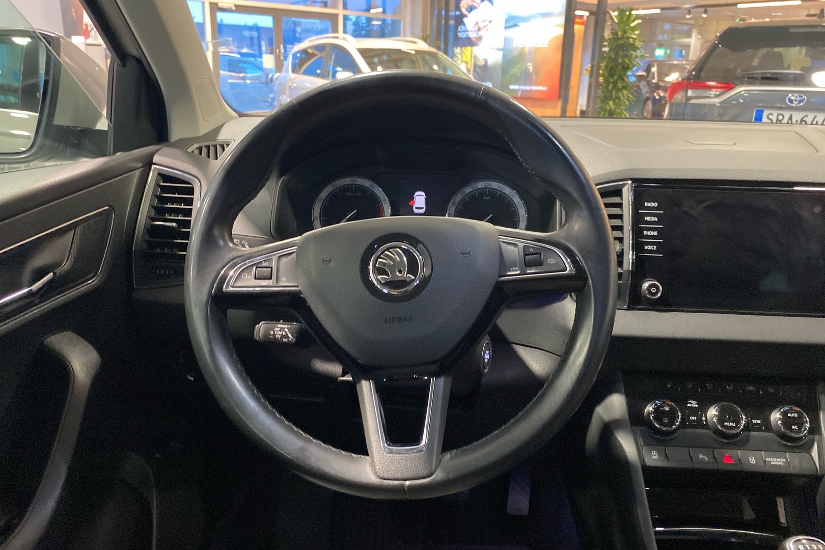 SKODA Karoq 2019