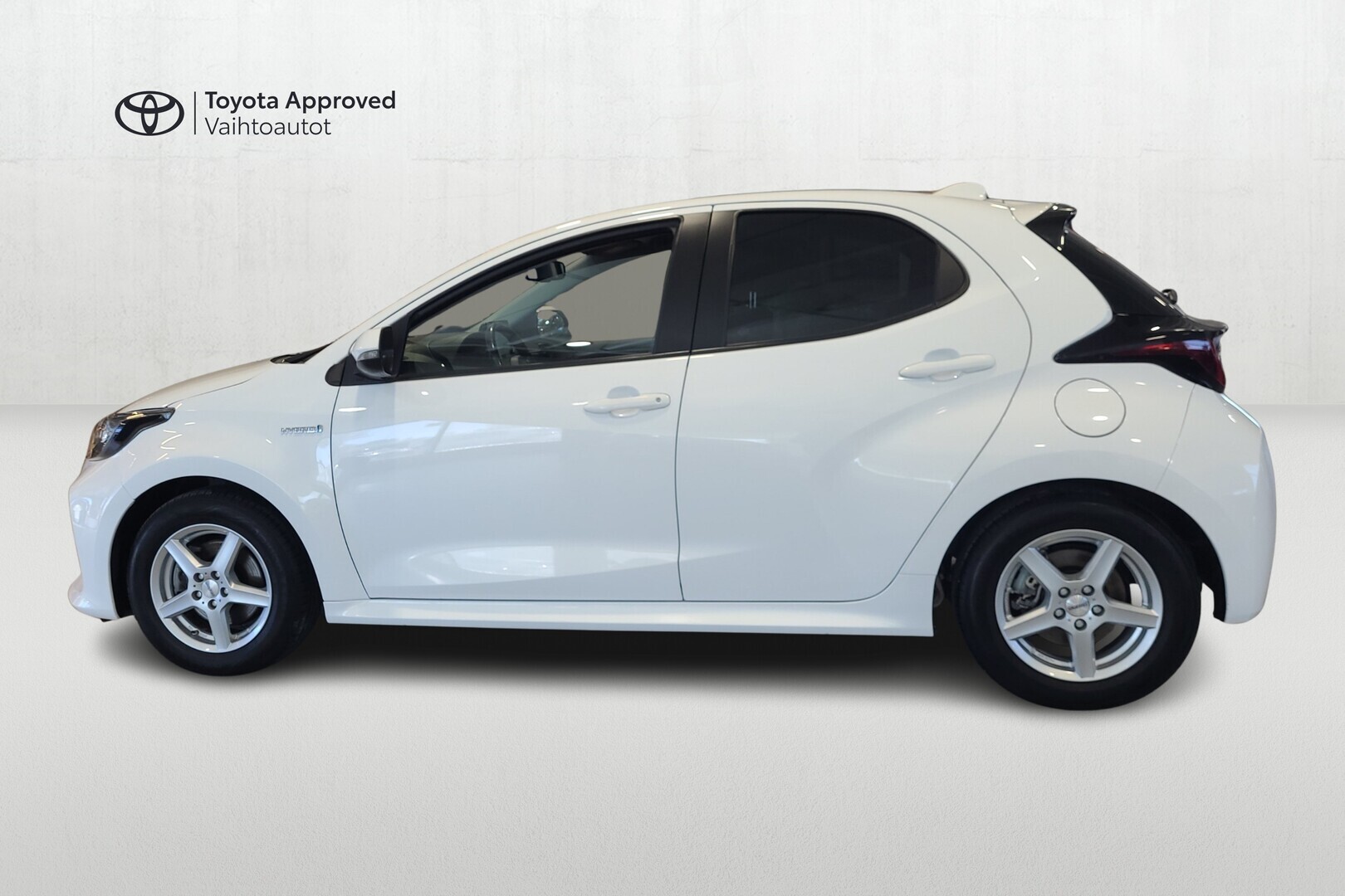TOYOTA Yaris 2021