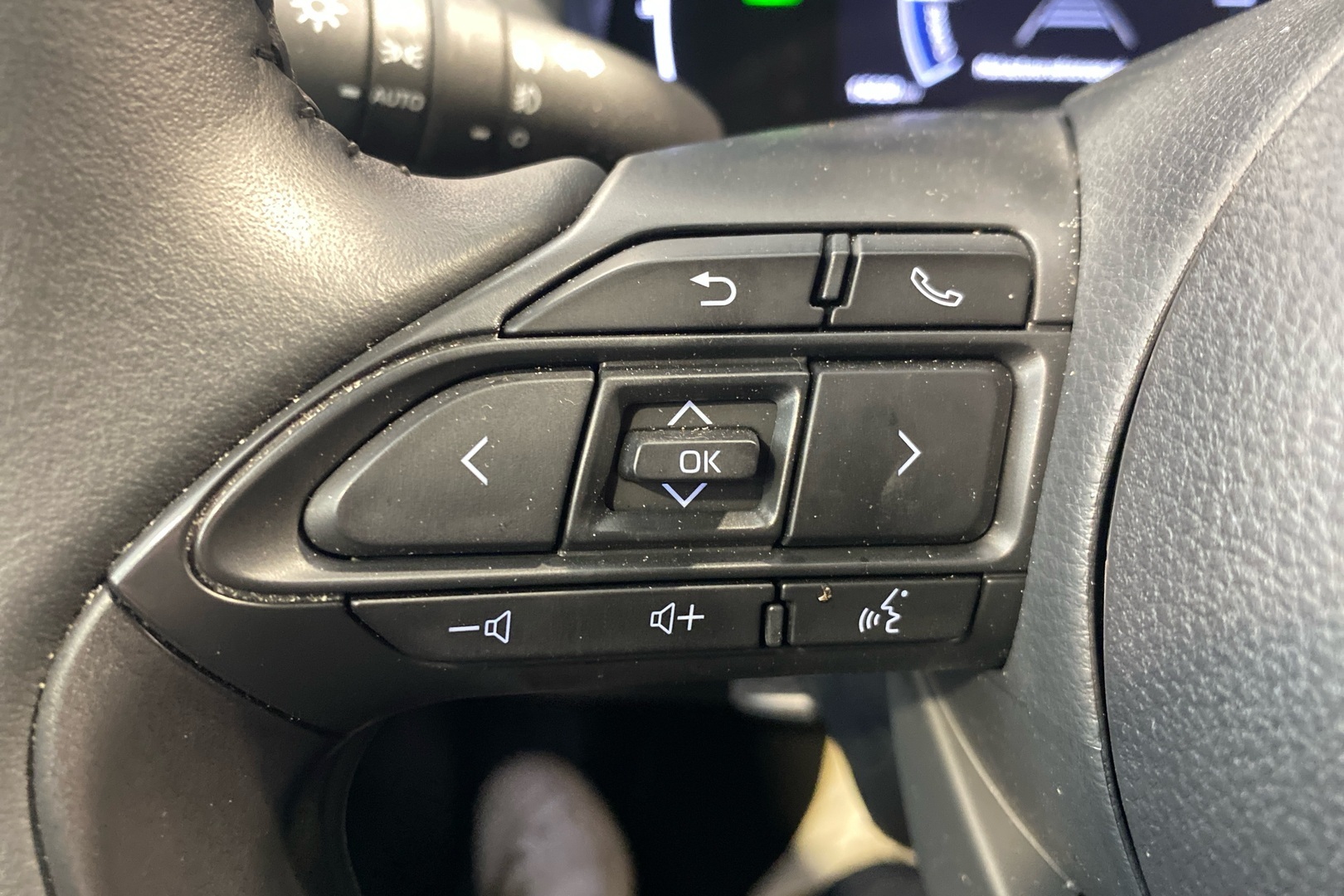 TOYOTA Yaris Cross 2025