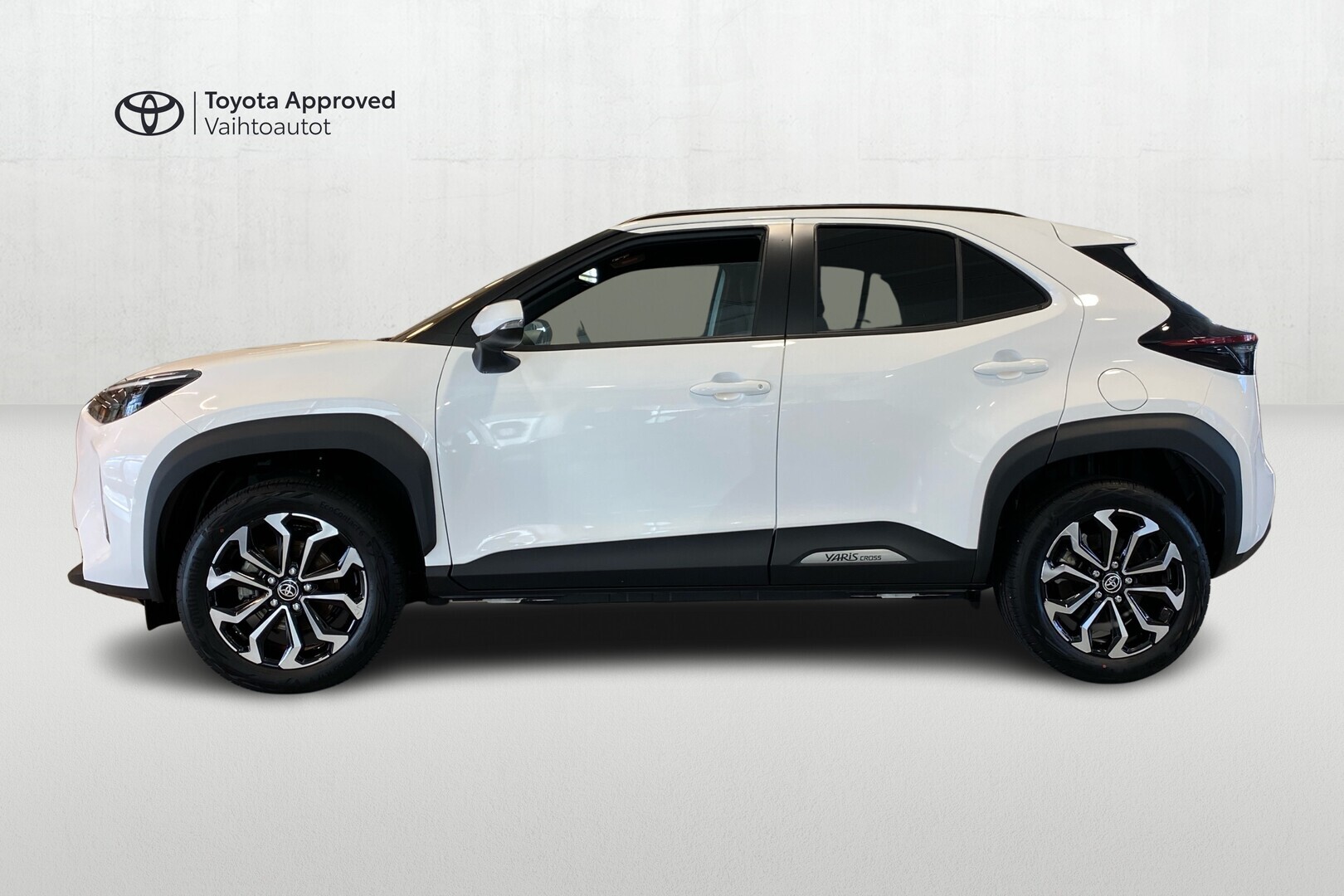 TOYOTA Yaris Cross 2025