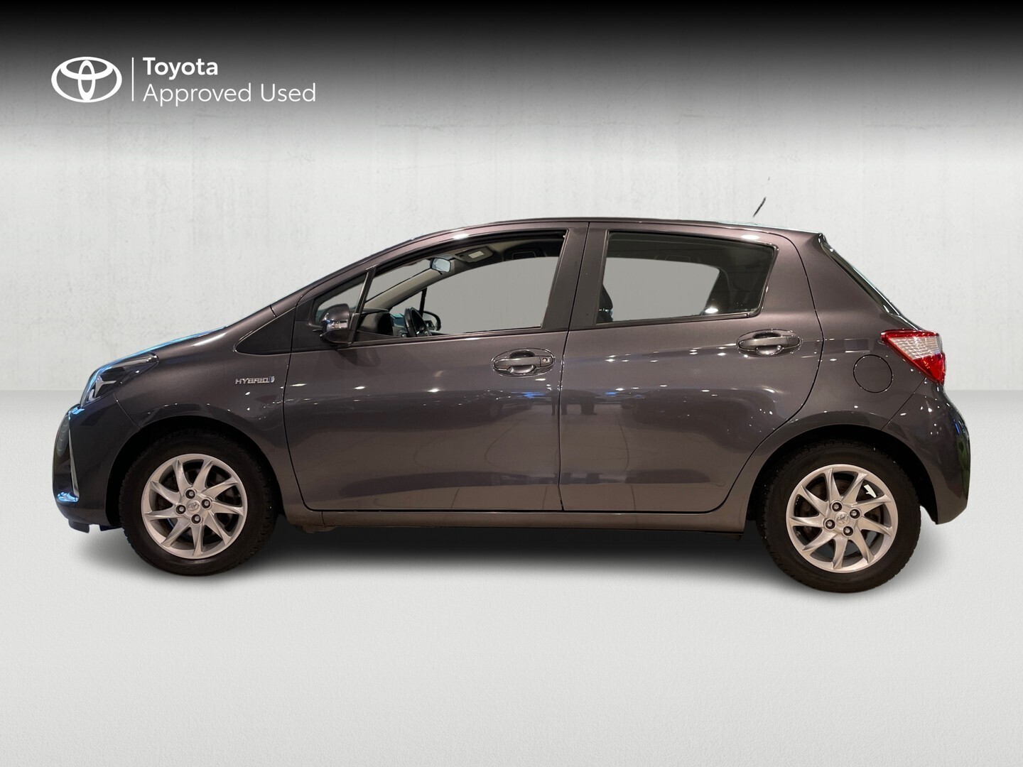 TOYOTA Yaris 2017