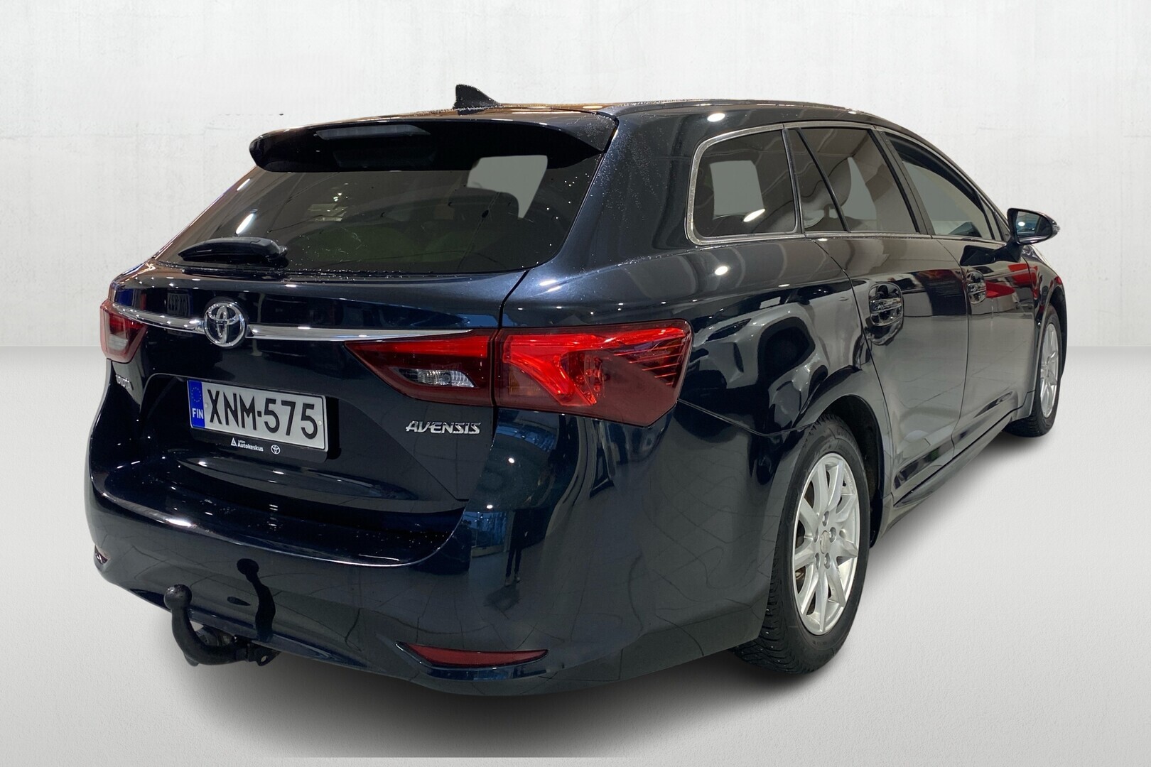 TOYOTA Avensis 2015