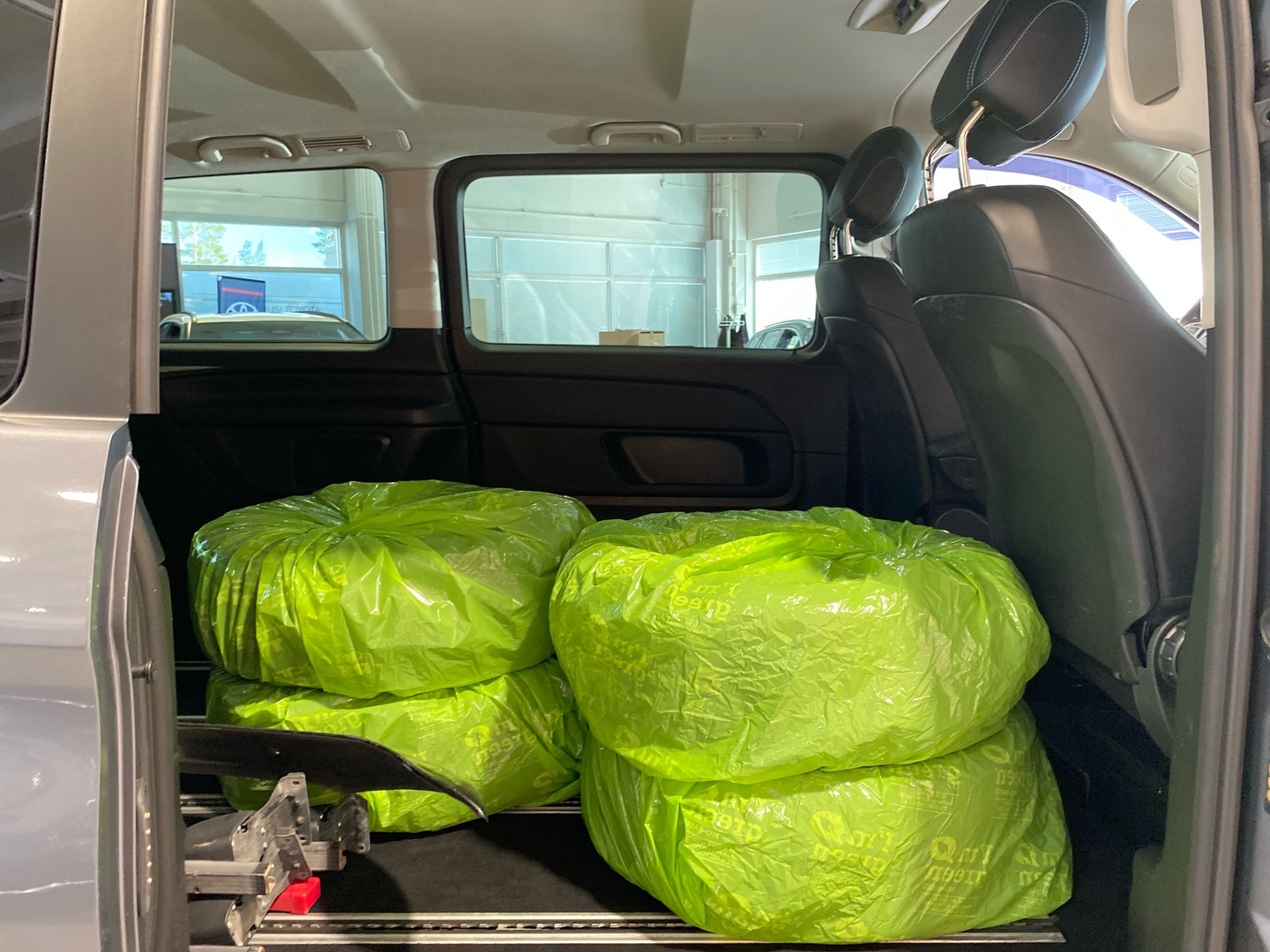 MERCEDES-BENZ EQV 2020