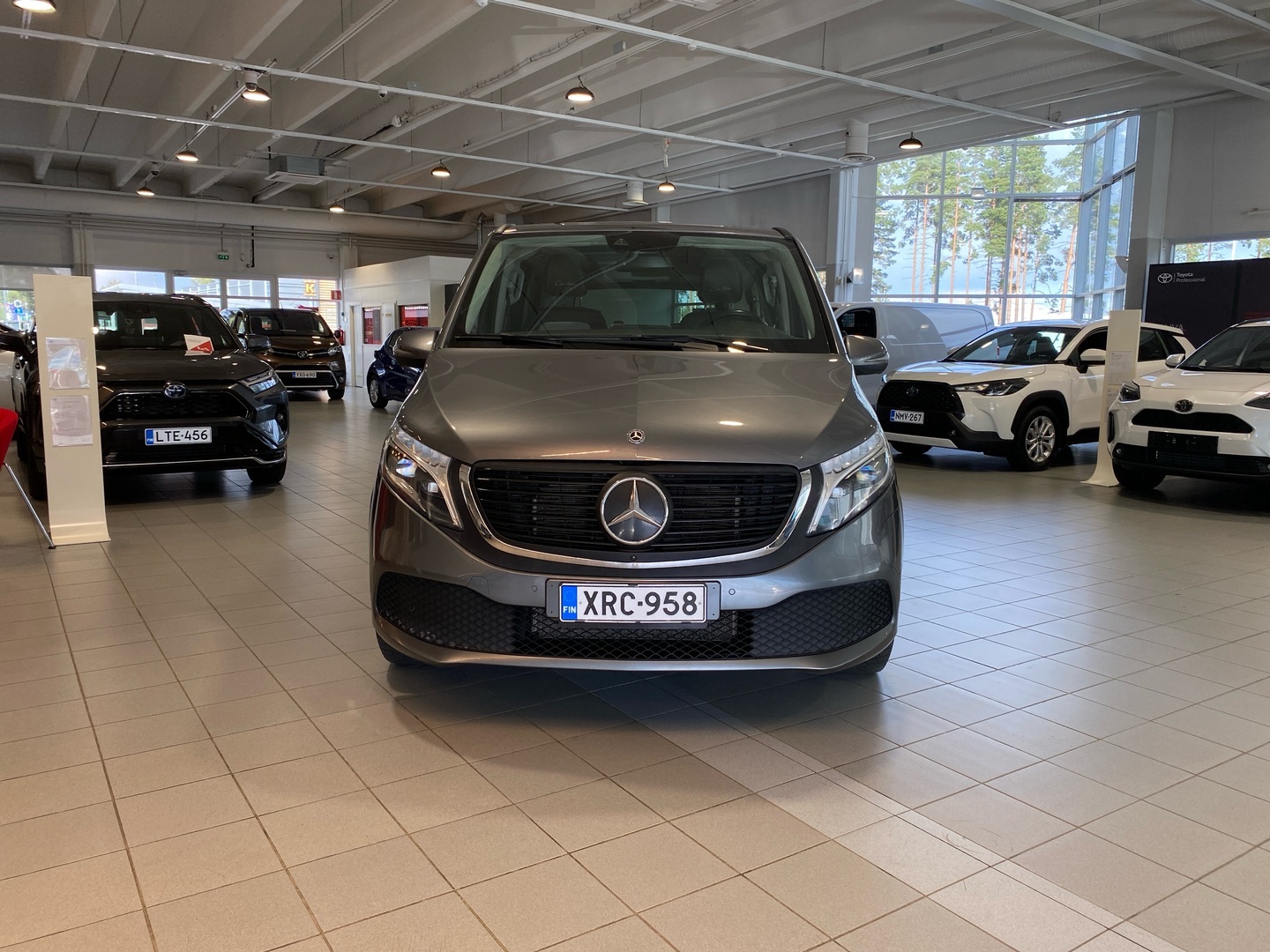 MERCEDES-BENZ EQV 2020