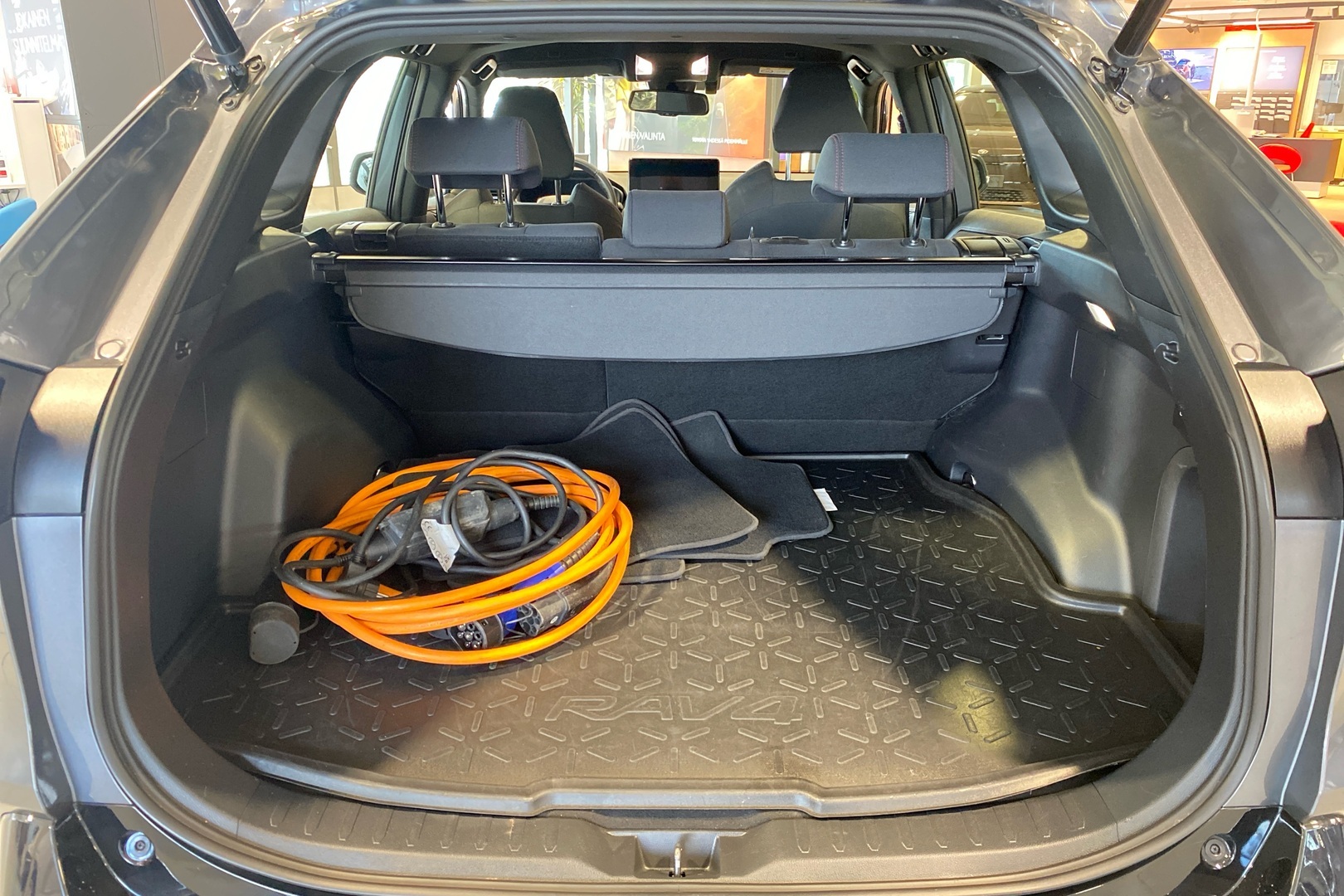 TOYOTA RAV4 Plug-in 2024