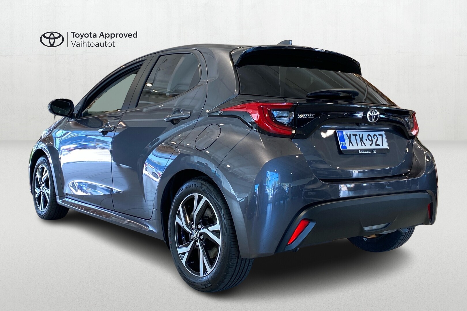 TOYOTA YARIS 2025