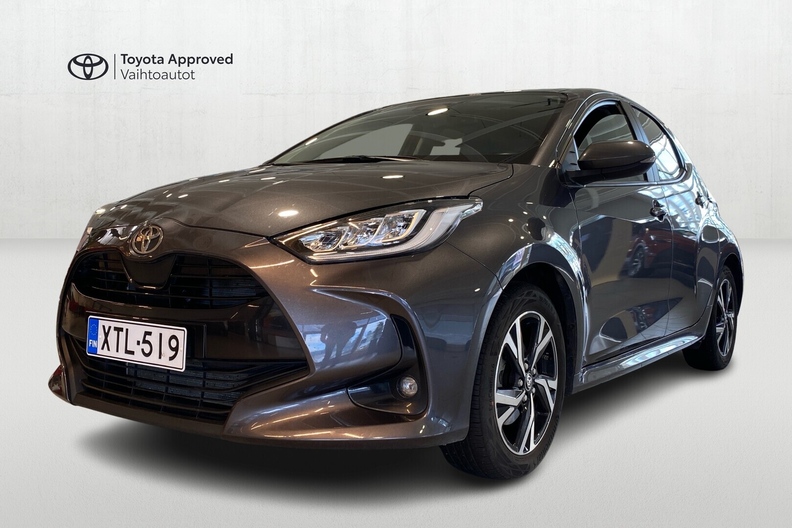 TOYOTA YARIS 2025