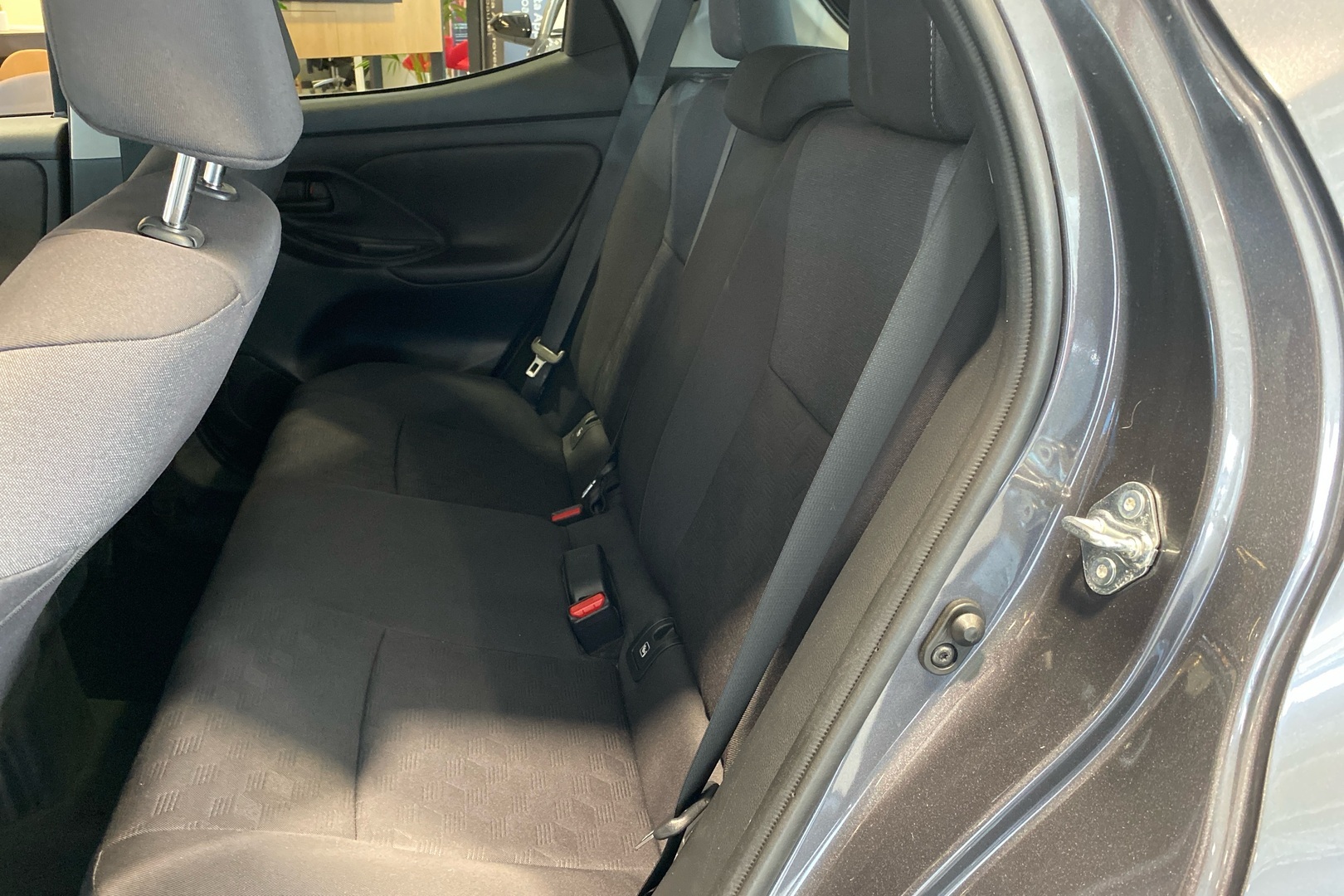 TOYOTA YARIS 2025