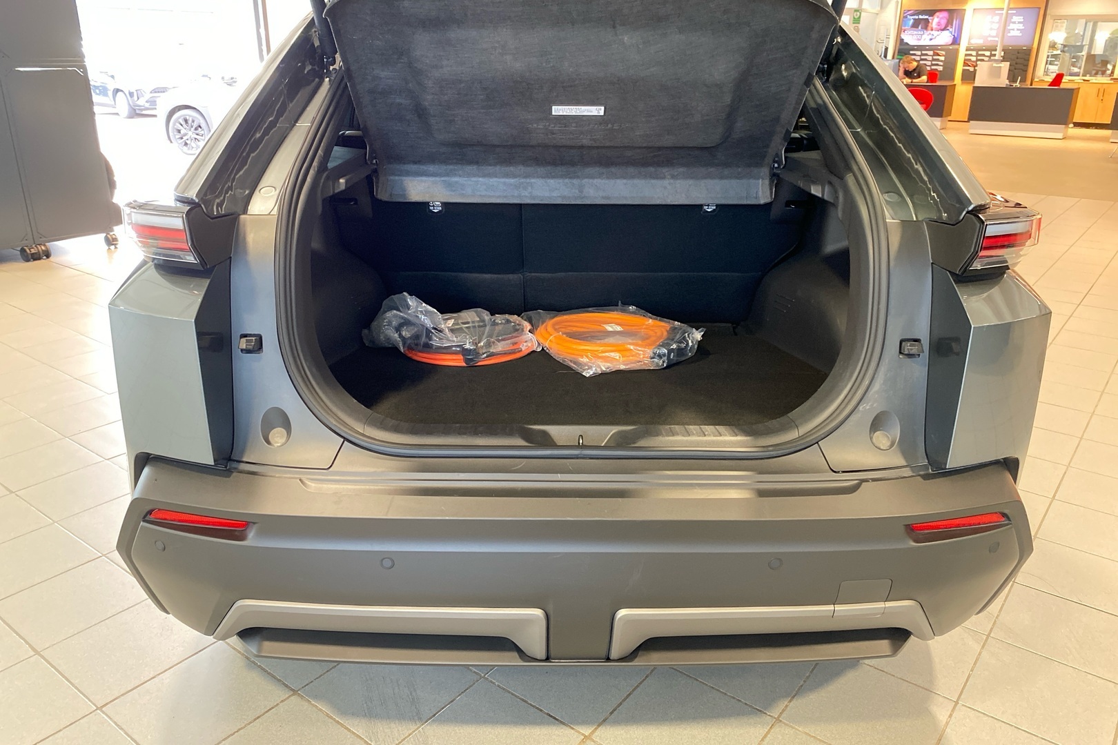 TOYOTA C-HR+ 2026