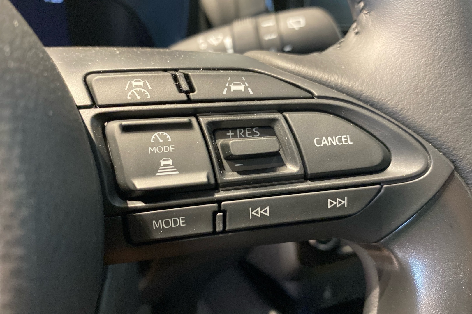 TOYOTA YARIS 2026