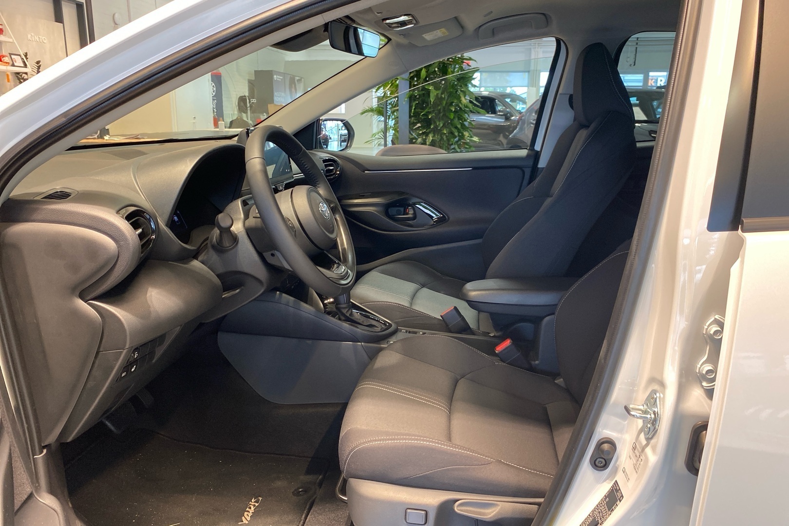 TOYOTA YARIS 2026