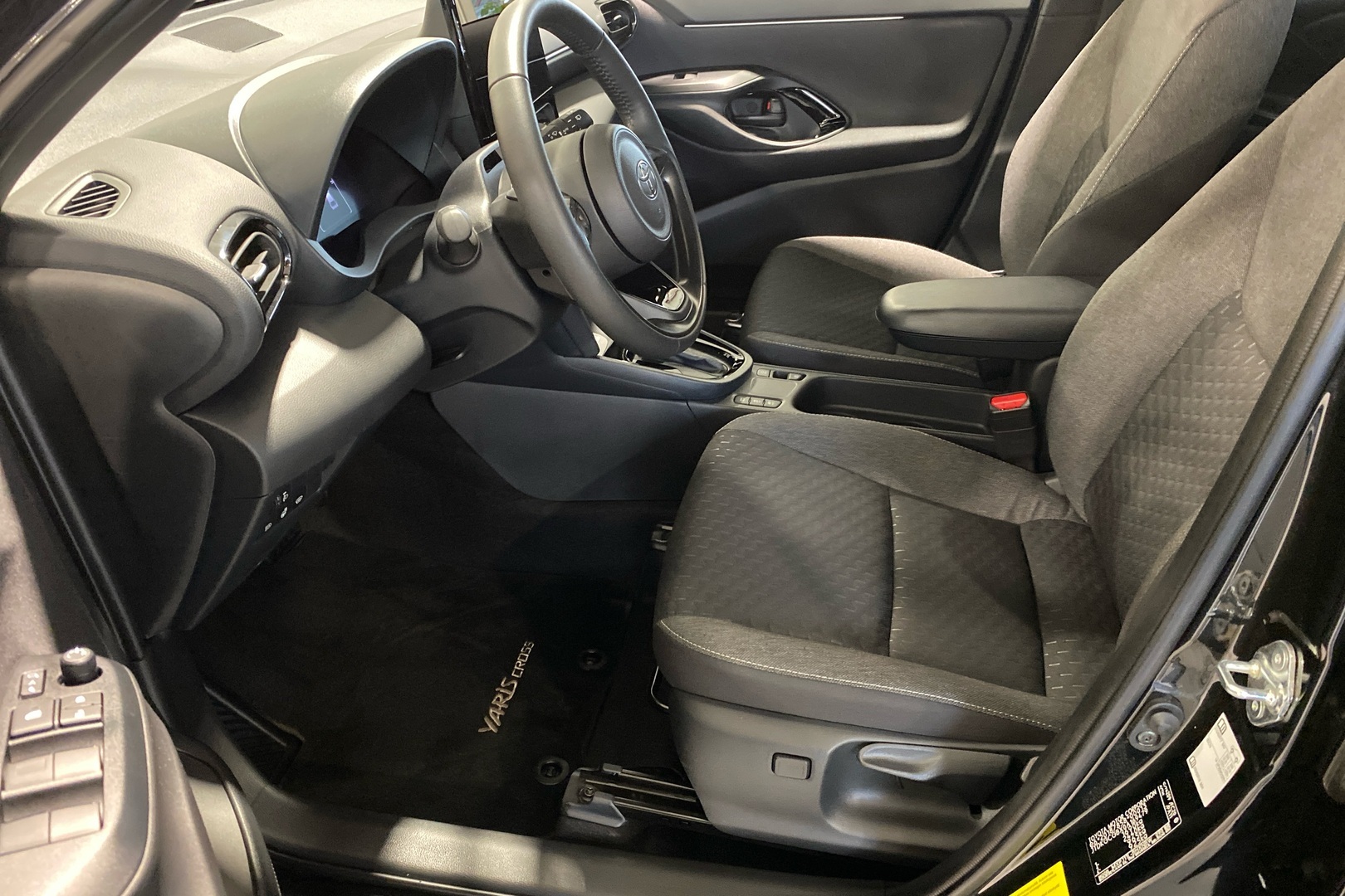 TOYOTA Yaris Cross 2026