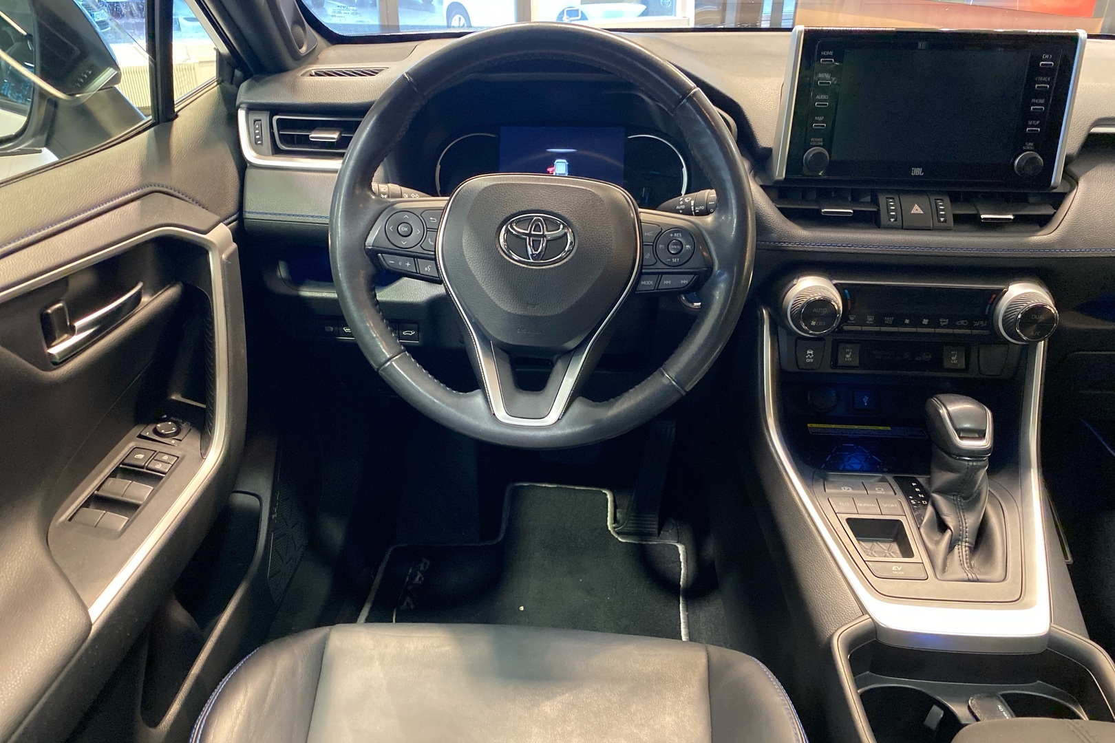 TOYOTA RAV4 2020