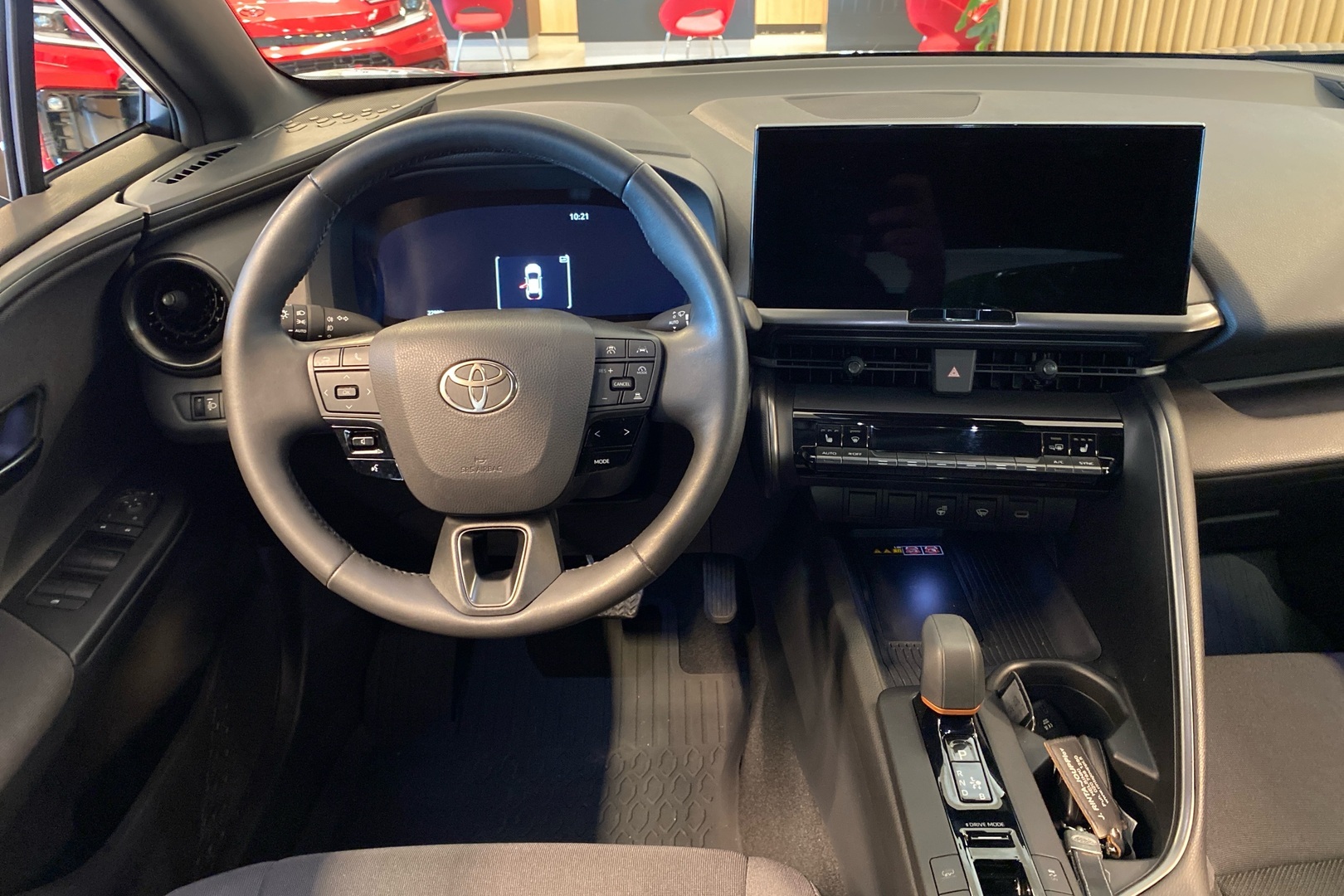TOYOTA C-HR 2025
