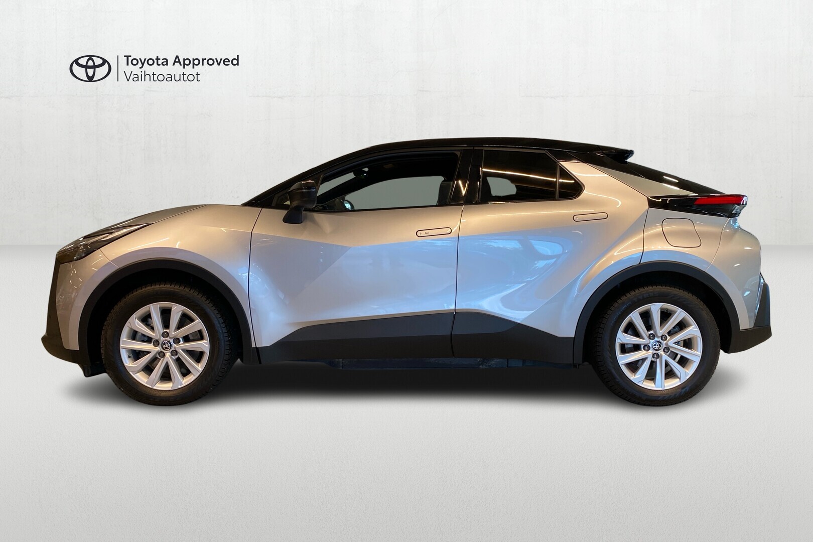 TOYOTA C-HR 2025