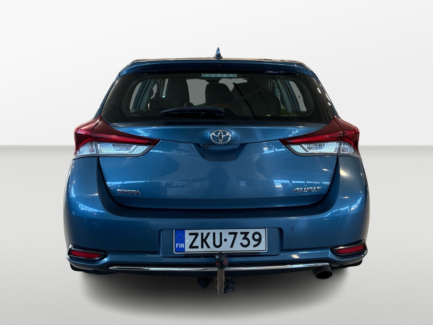 TOYOTA Auris 2015