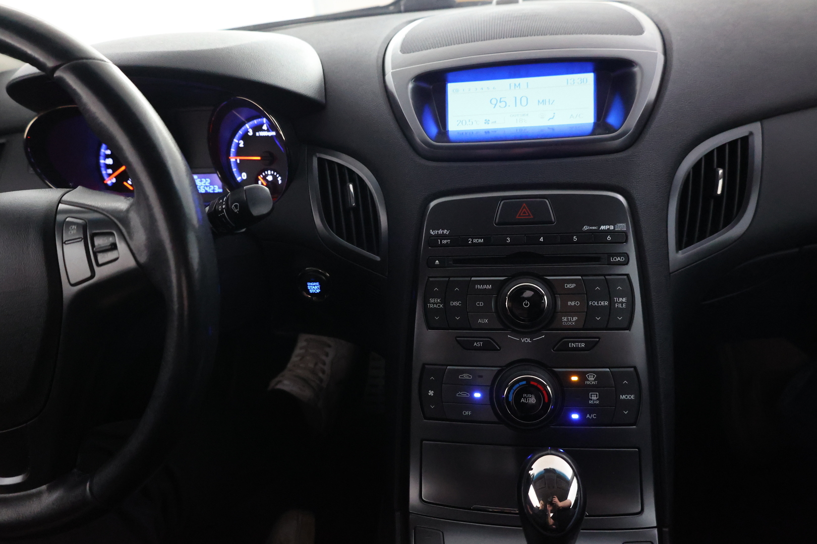 HYUNDAI Genesis Coupe 2011