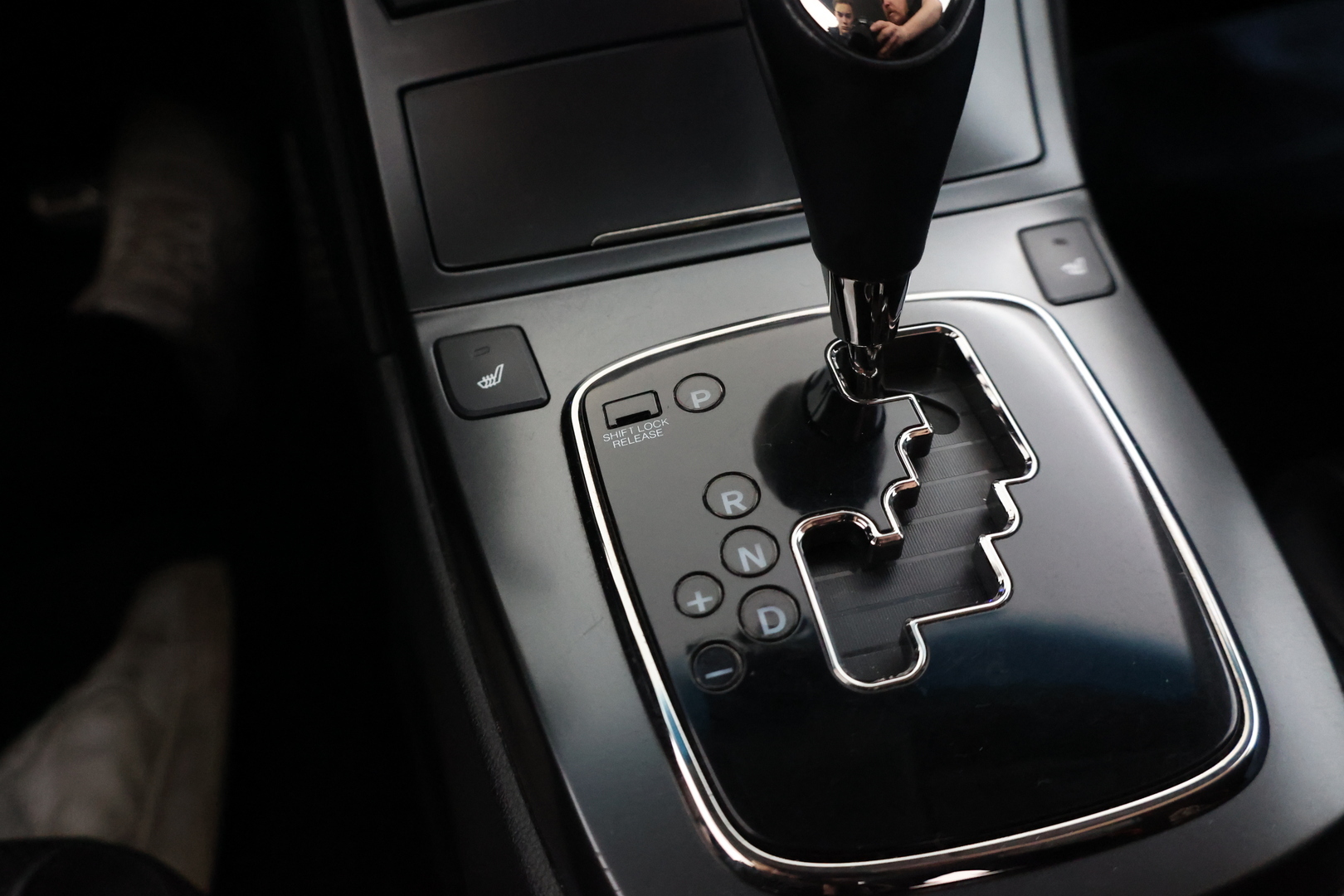HYUNDAI Genesis Coupe 2011