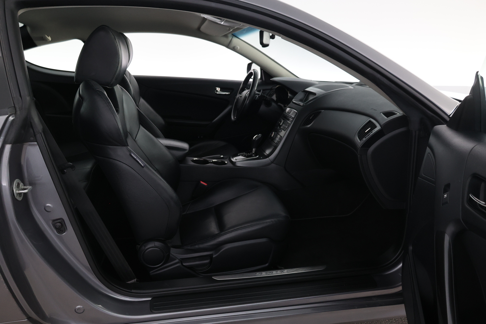 HYUNDAI Genesis Coupe 2011