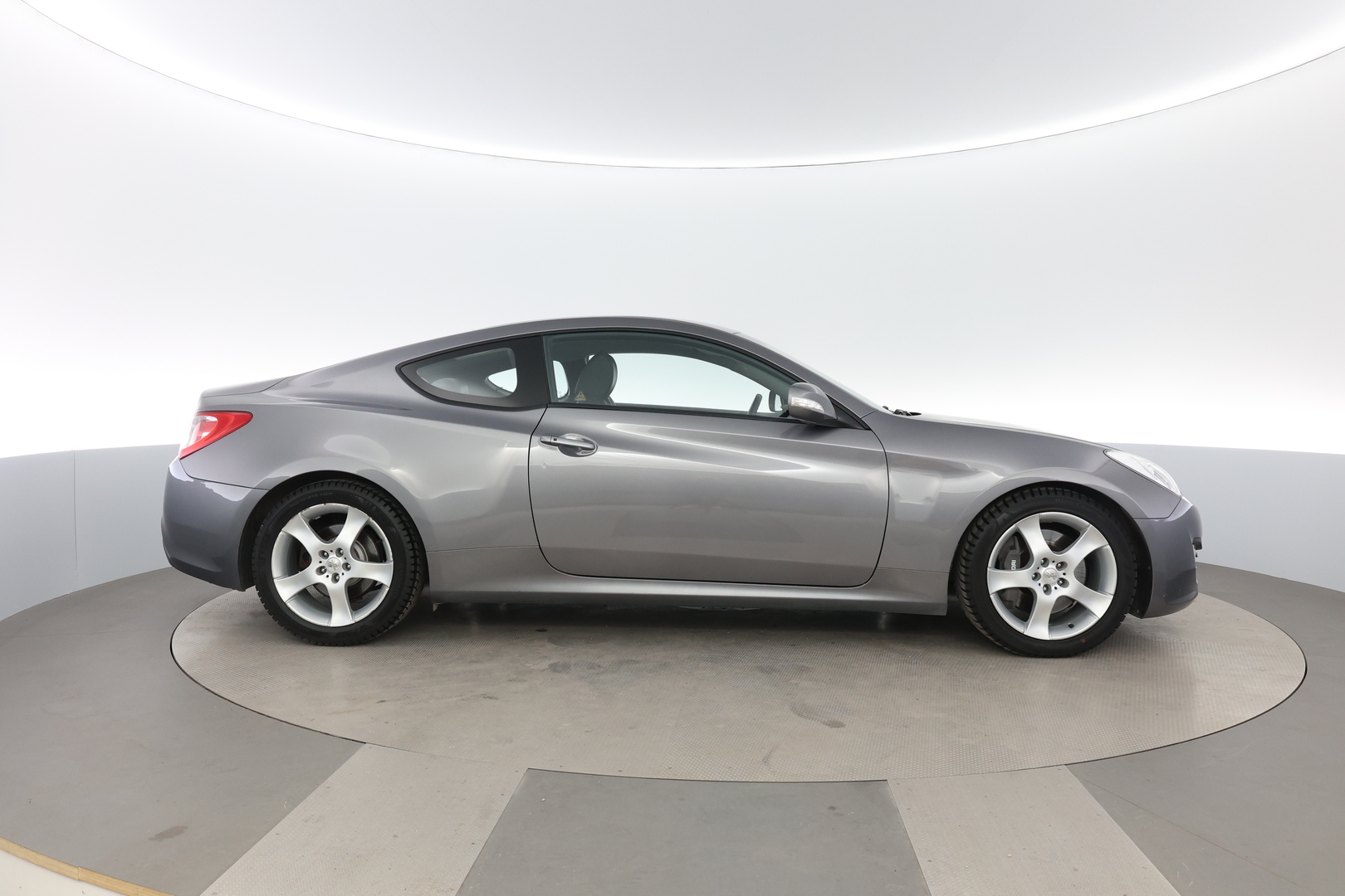 HYUNDAI Genesis Coupe 2011