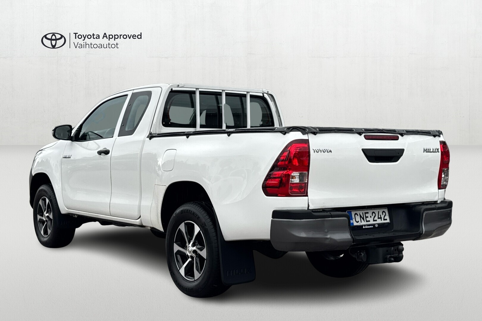 TOYOTA Hilux 2019