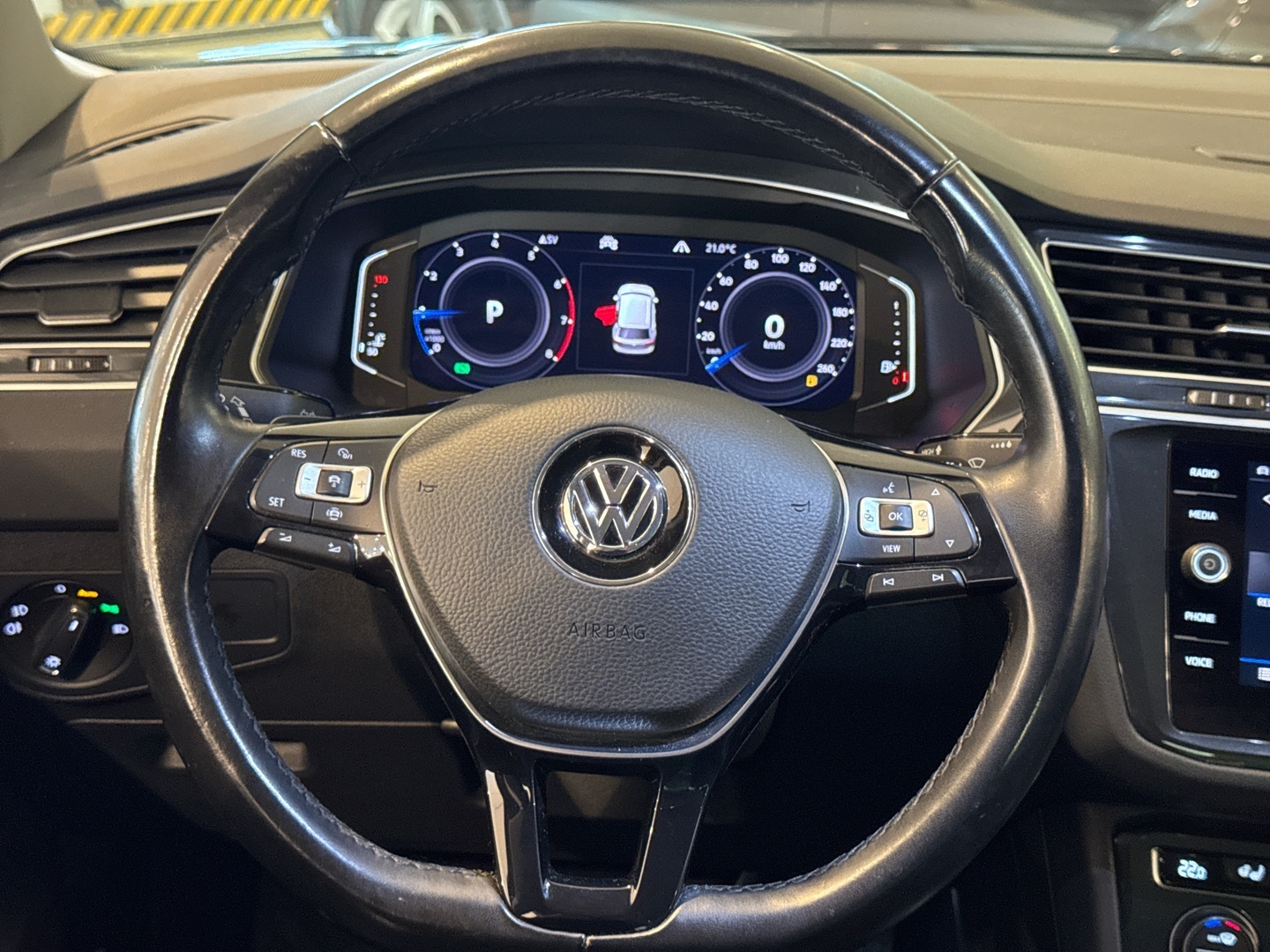 VOLKSWAGEN Tiguan 2020